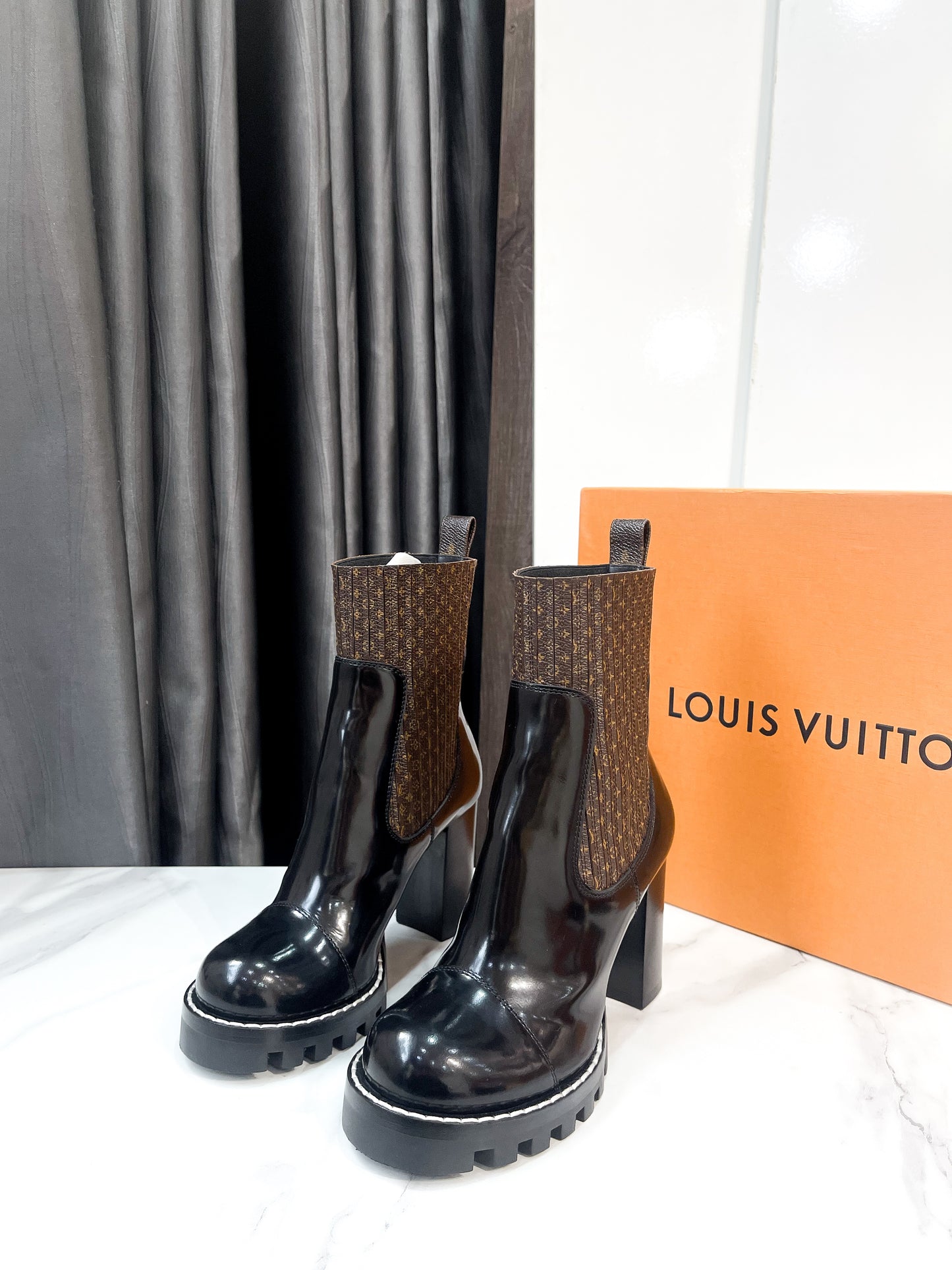 Boot LV Cổ Mono Nano Size 36.5
