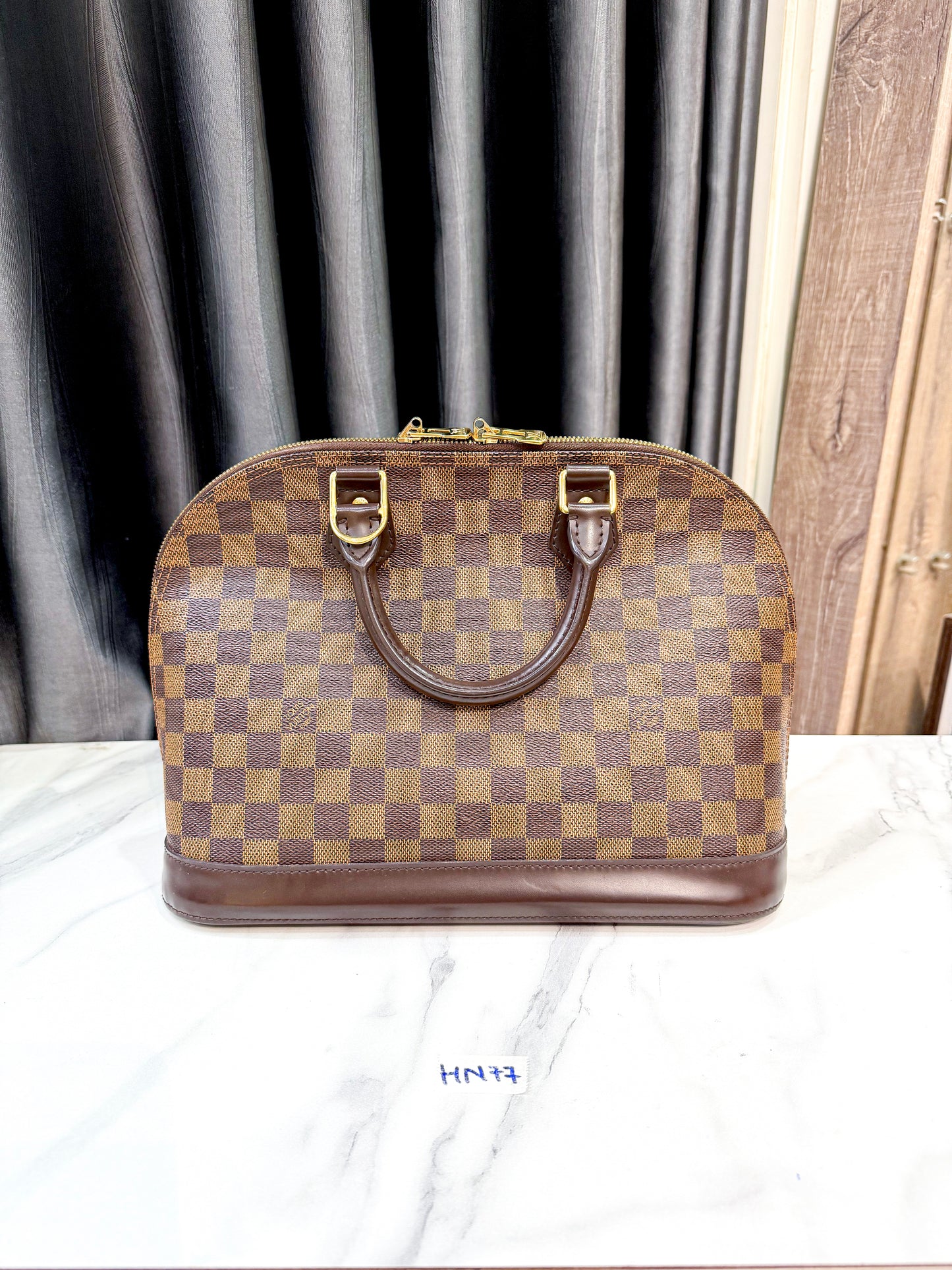 LV Alma Damier PM