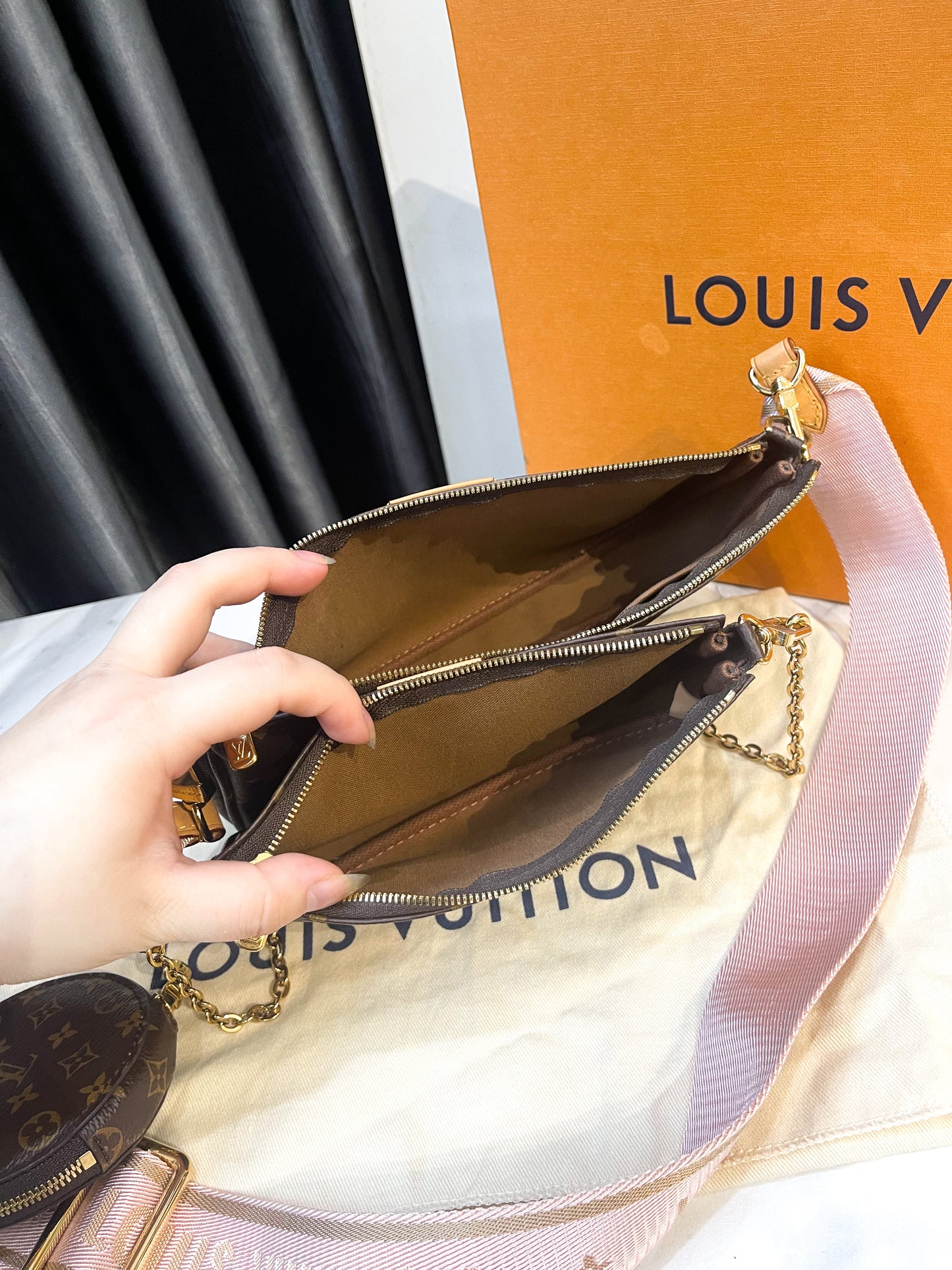 LV Set Multi Strap Hồng