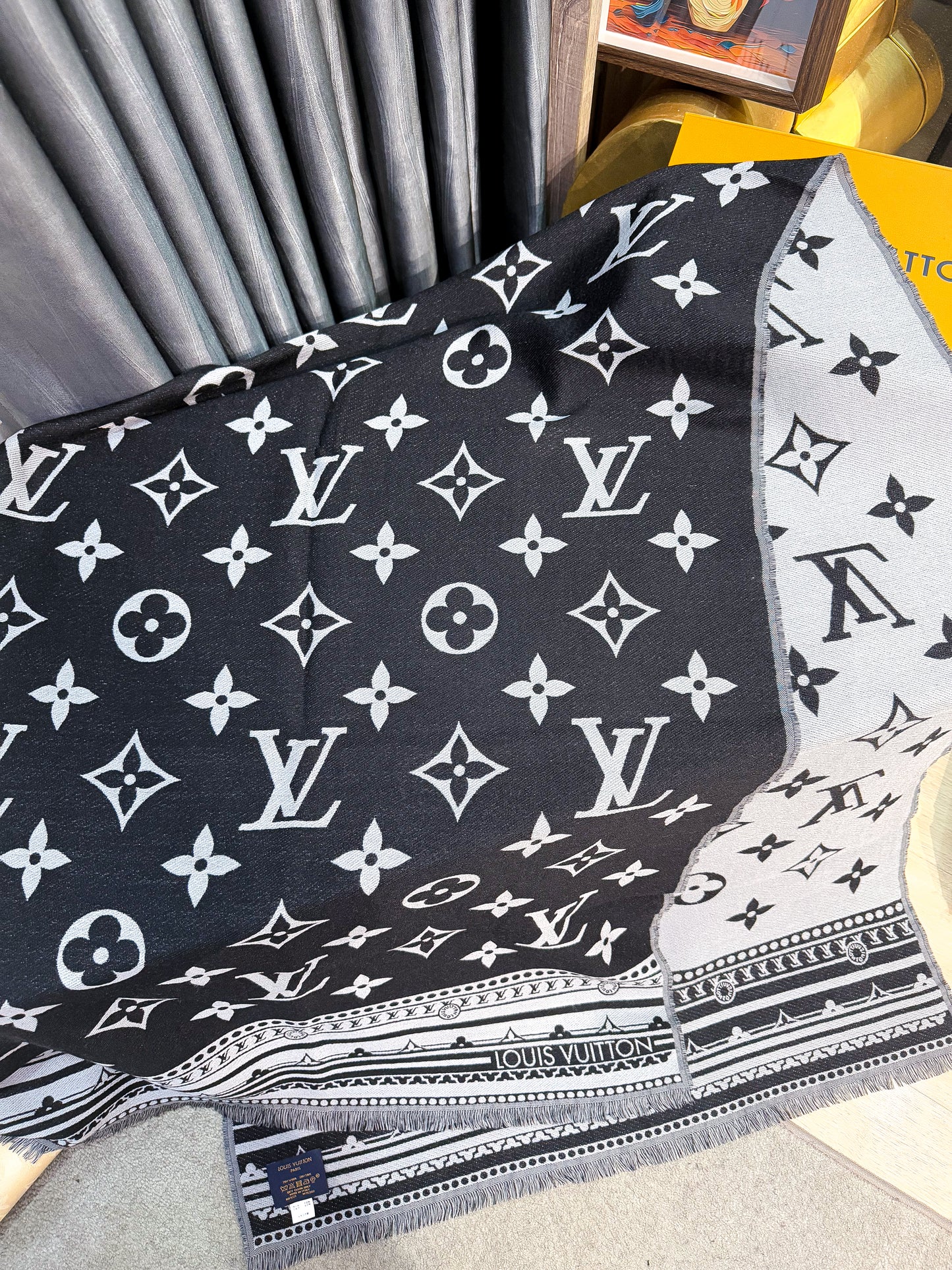 Khăn Choàng LV