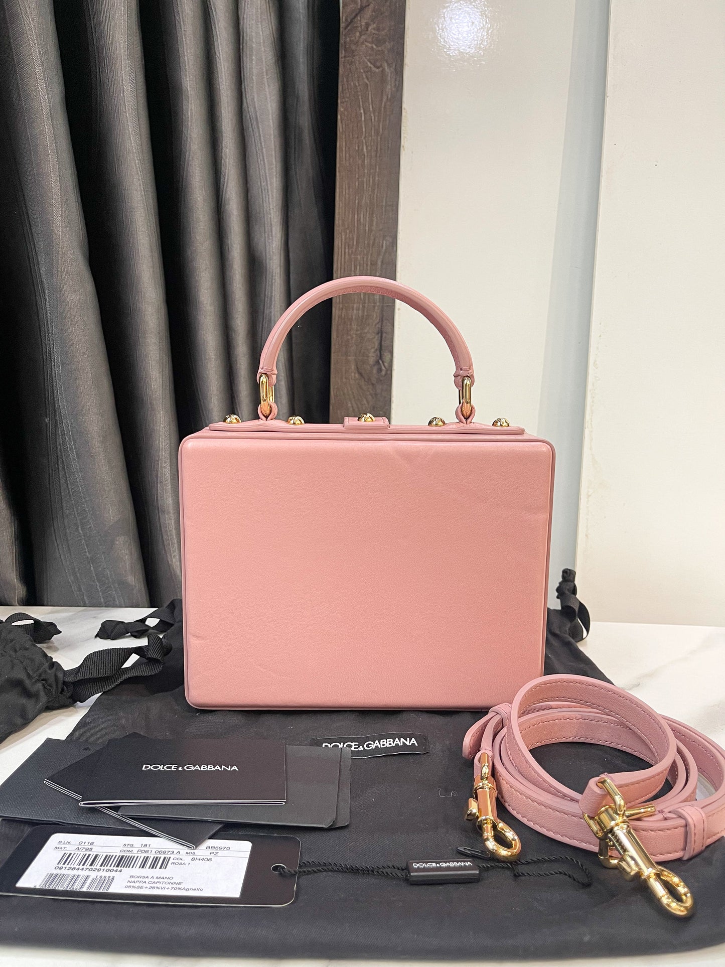 DG Vanity