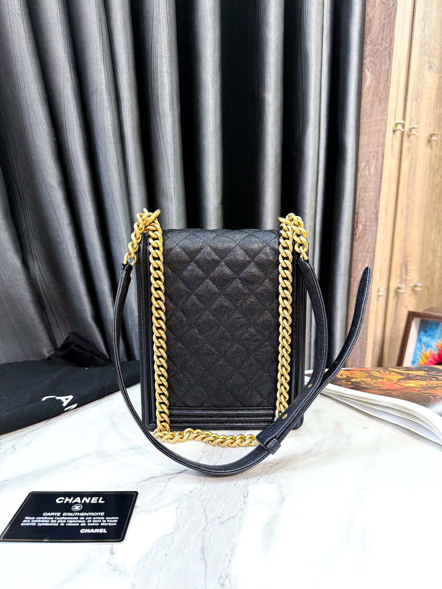 Chanel Boy Dọc Caviar