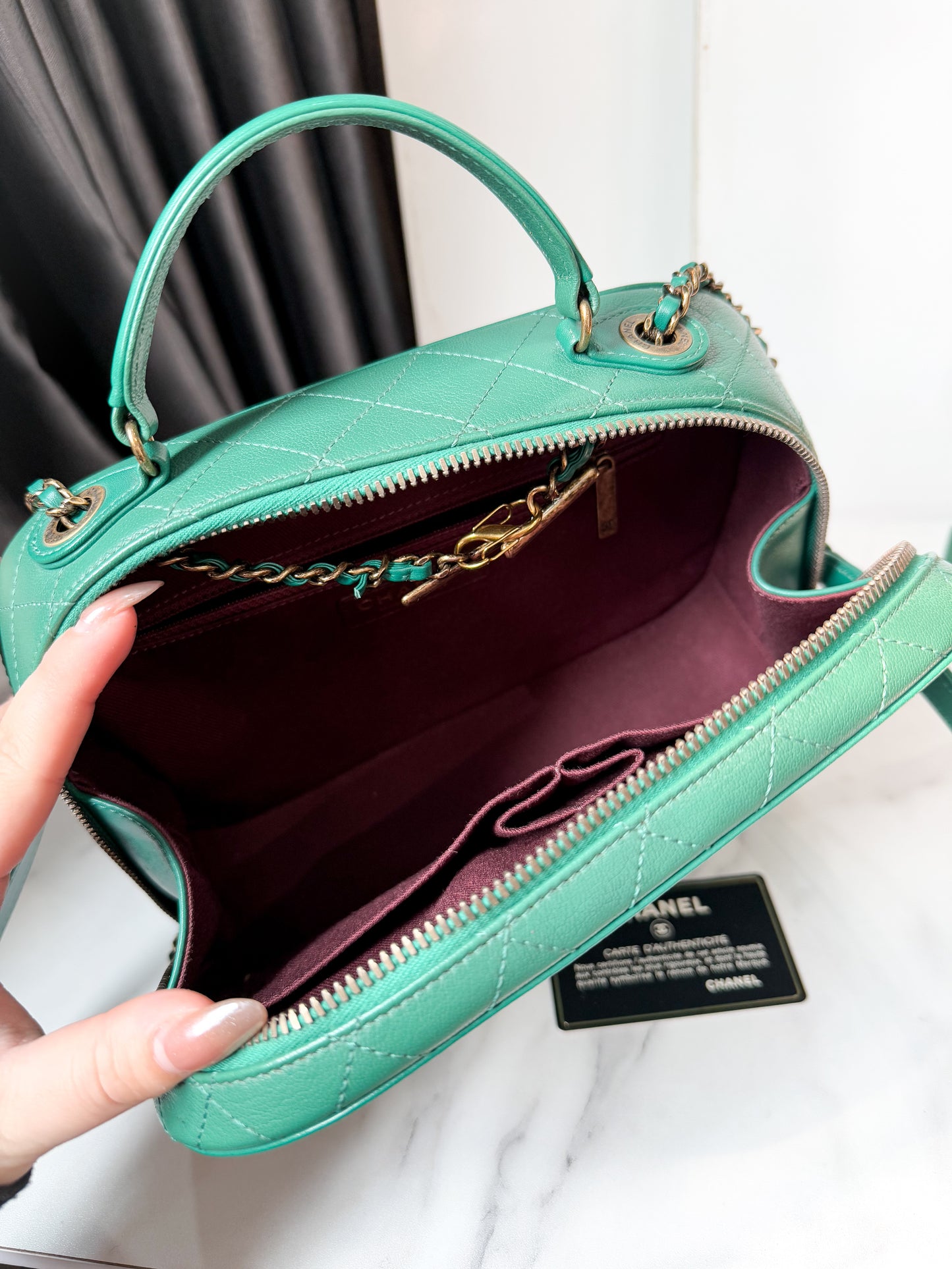 Chanel Vanity Xanh