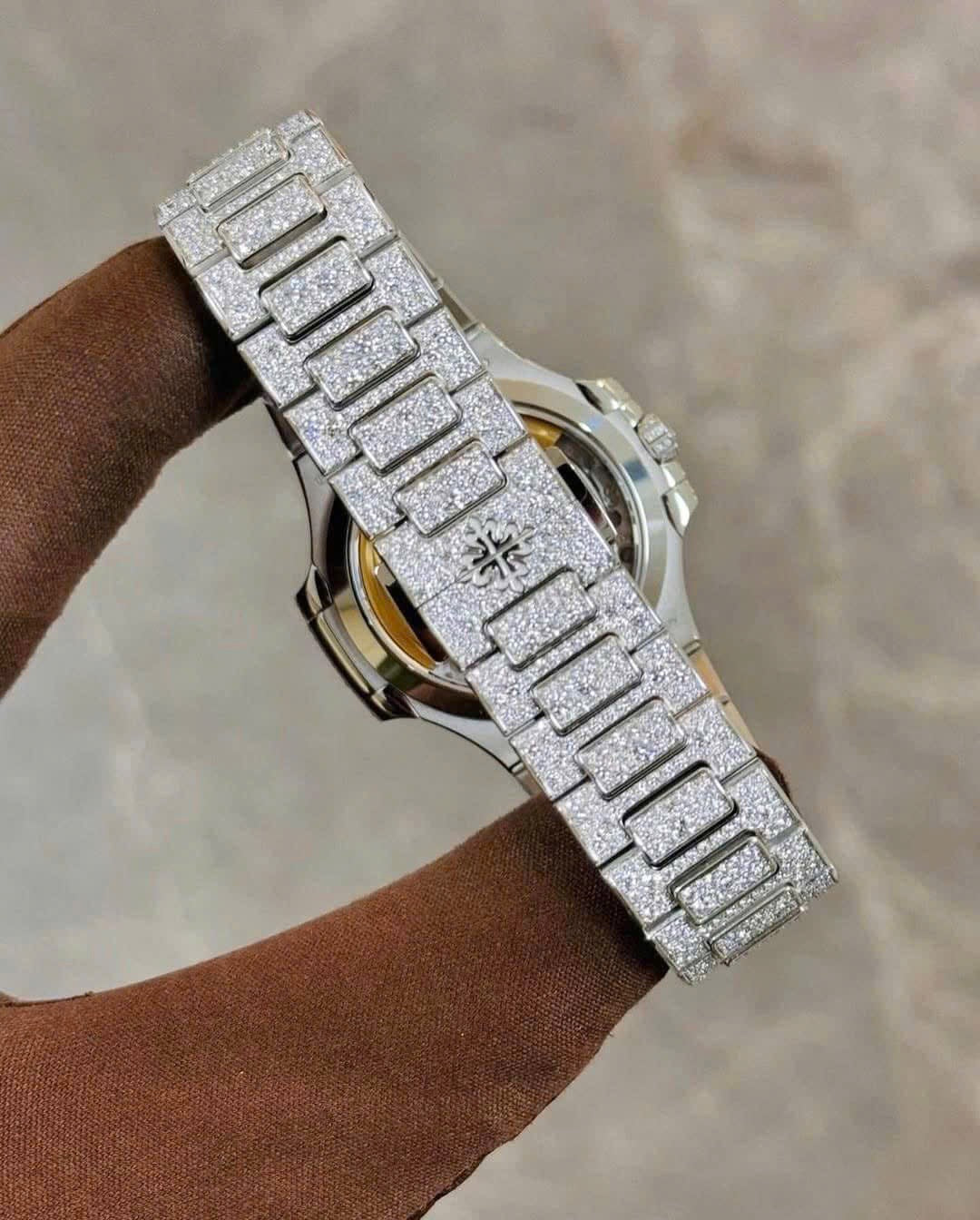 Đồng Hồ Patek Philippe 7118/1450G