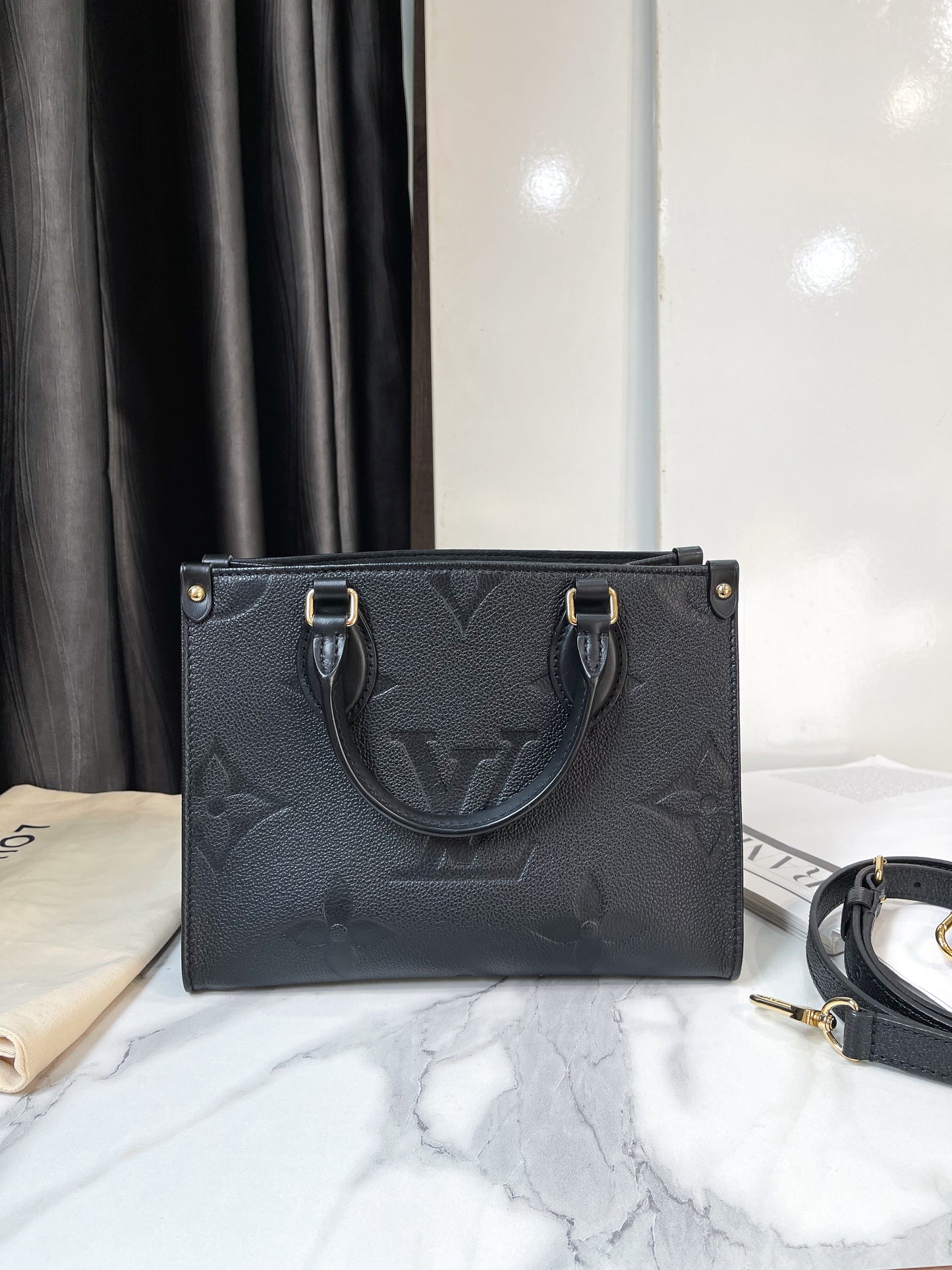 LV On The Go PM