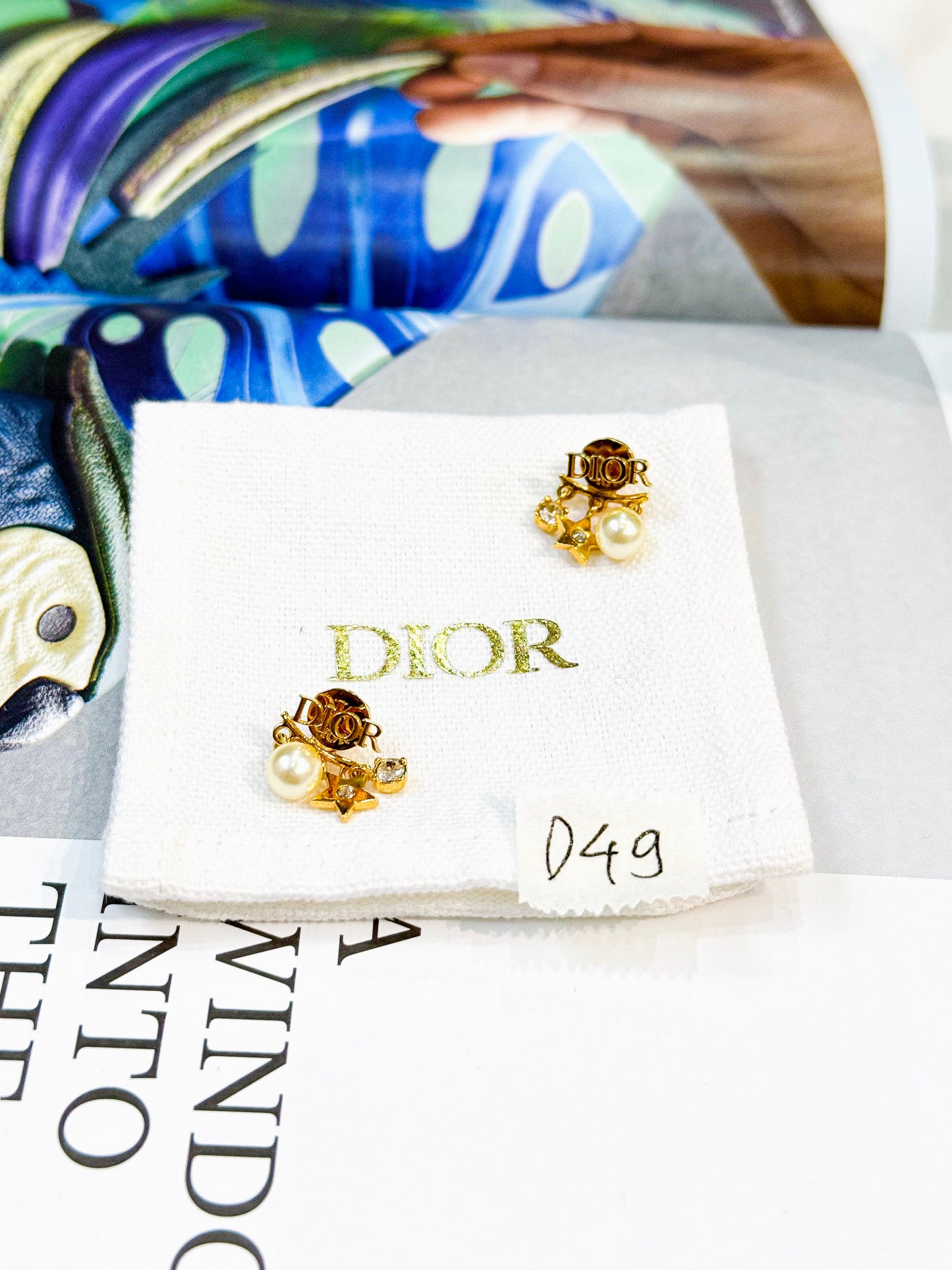Khuyên Tai Dior D49