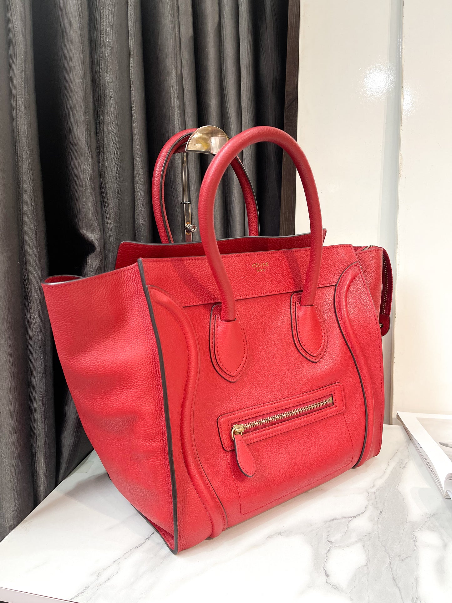 Celine Luggage Đỏ