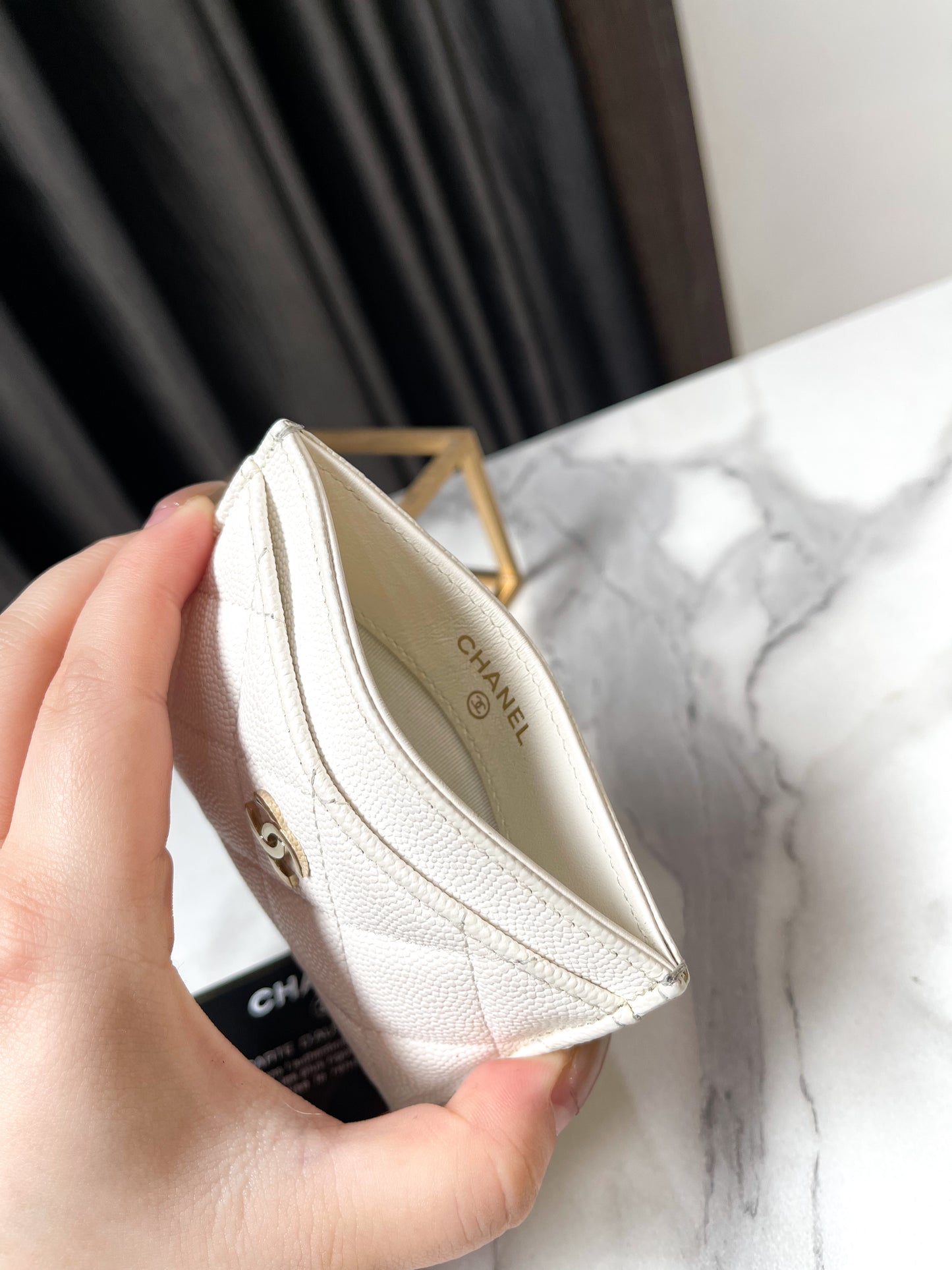 Card Holder Chanel Trắng