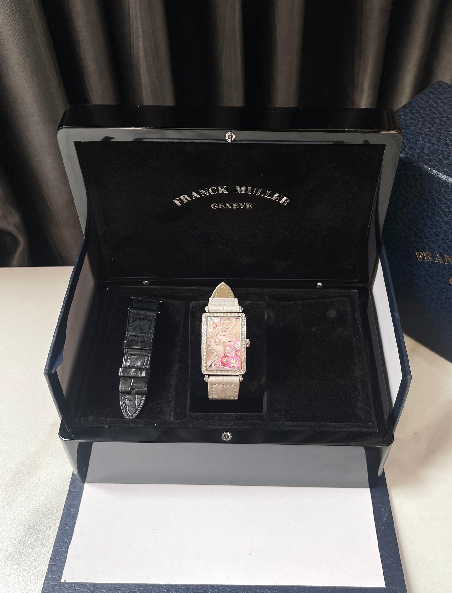 FML 952 Zin Diamond Flower Dial Watch