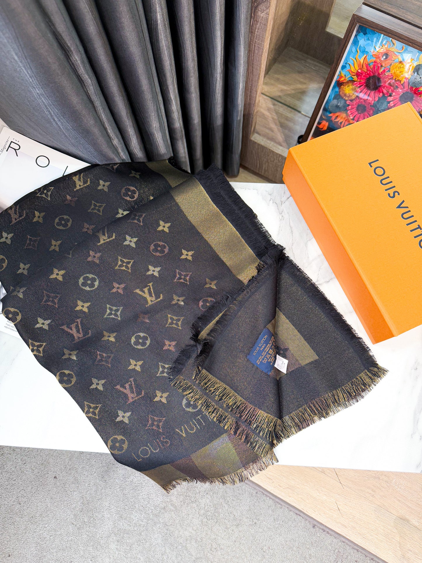 Khăn LV Ánh Kim 3/3