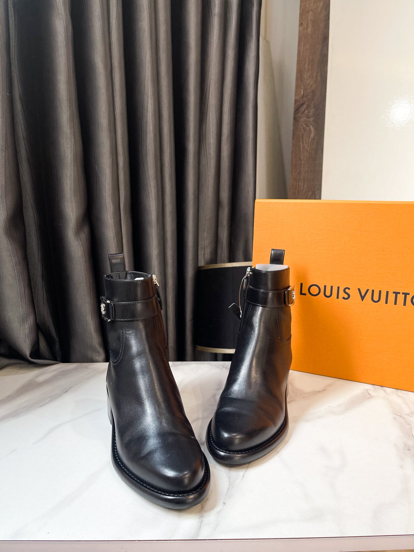 Boot LV Đen Size 36