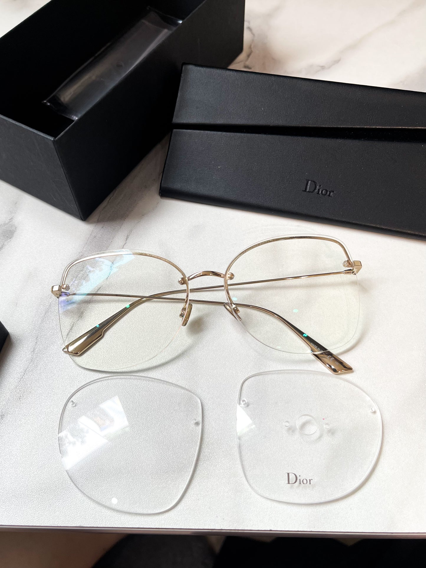Kính Dior Thay Mắt