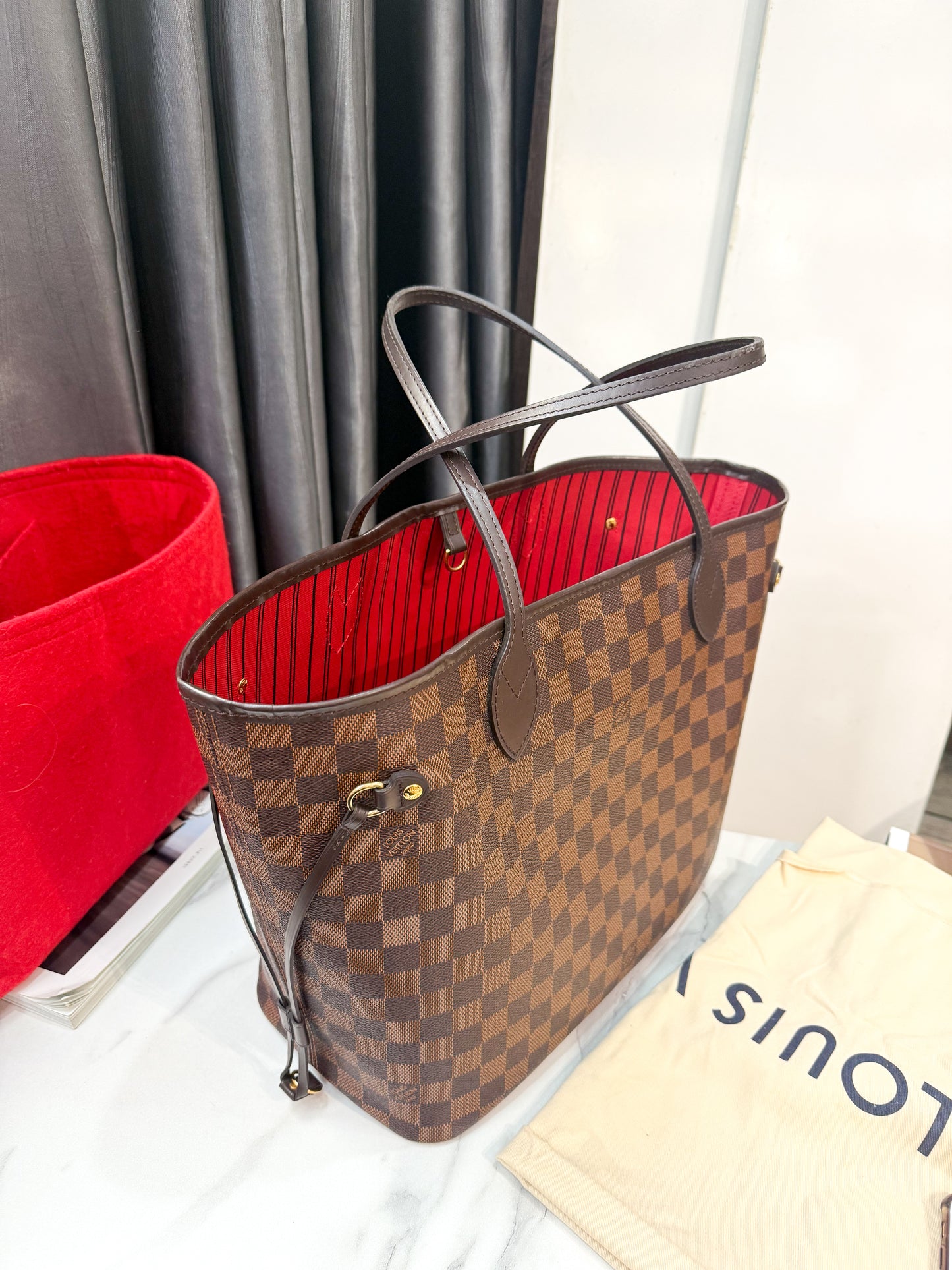 LV NVF Damier MM
