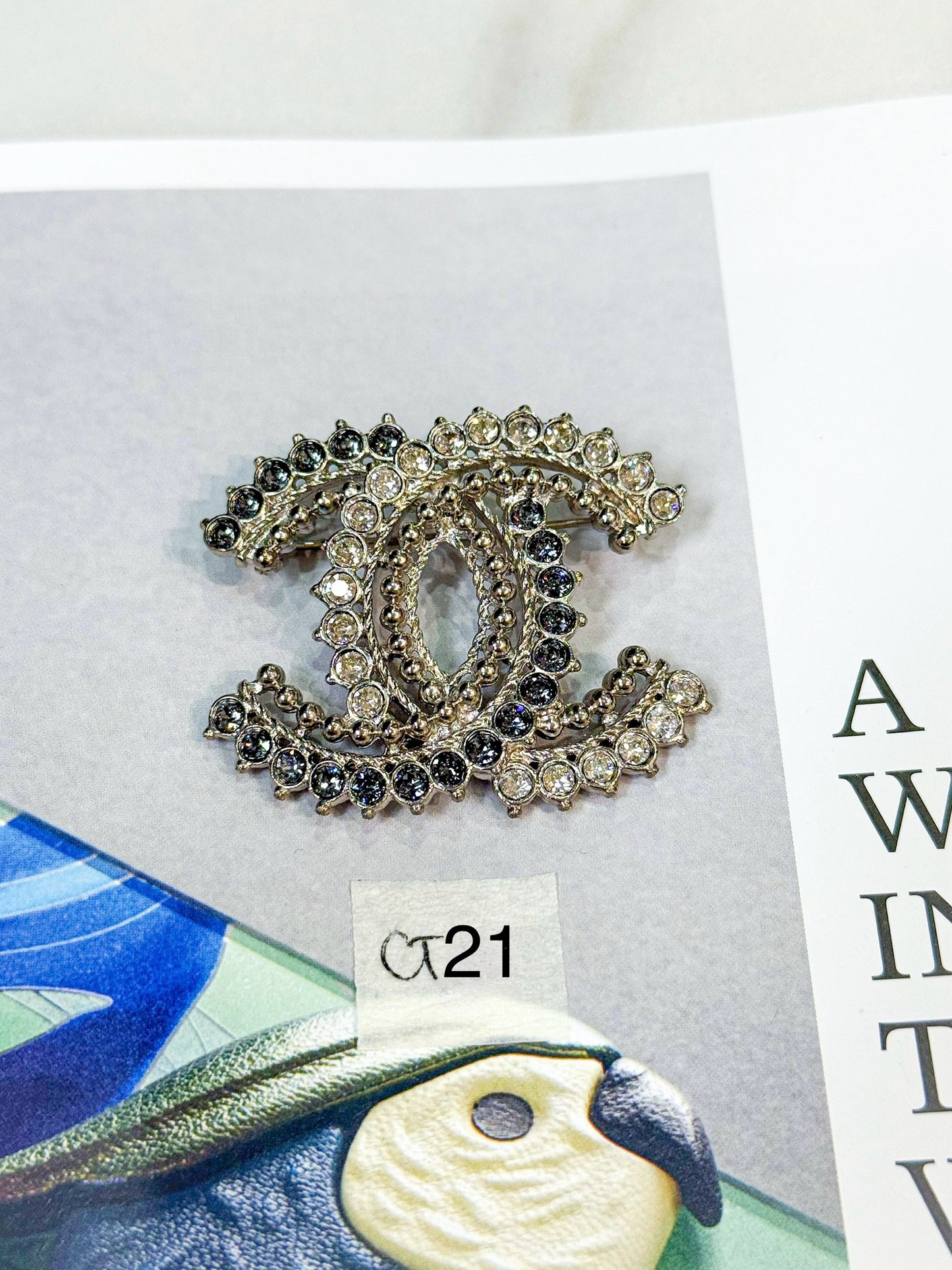 Cài Áo Chanel CT21