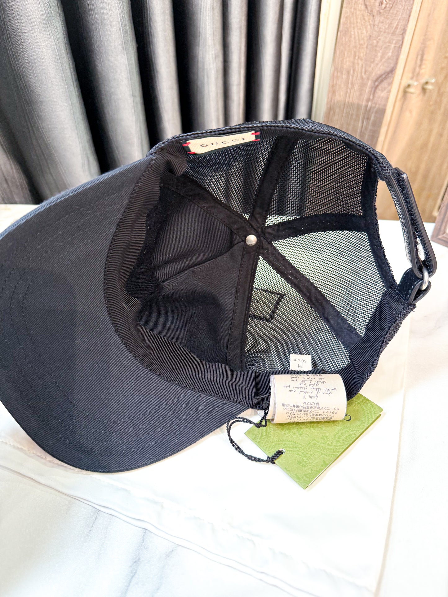 Mũ Gucci Logo Đỏ New Size M