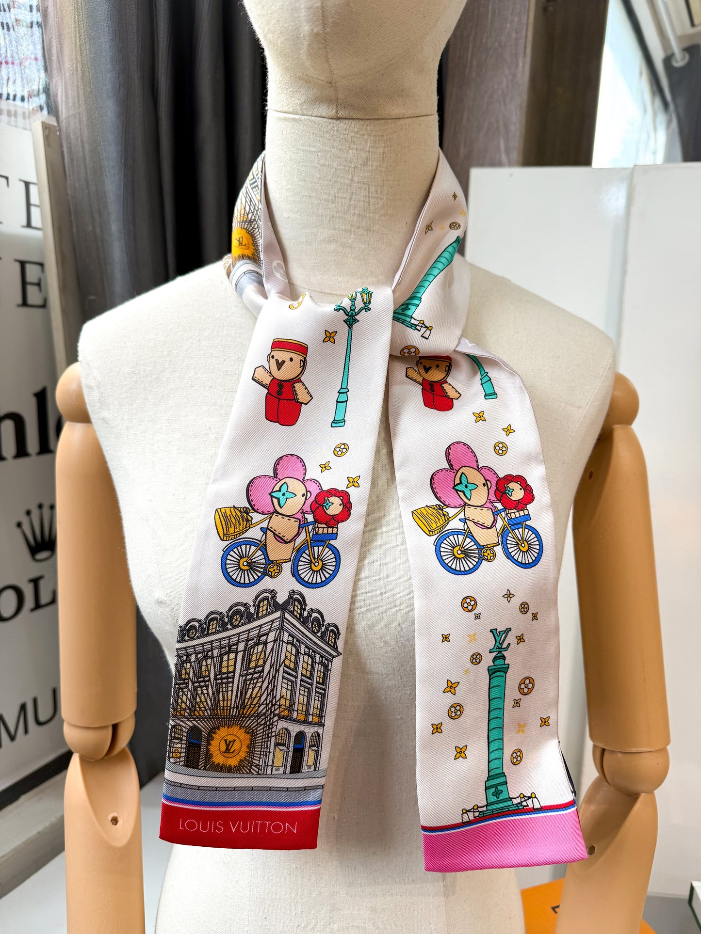 Khăn Twilly LV Vivienne