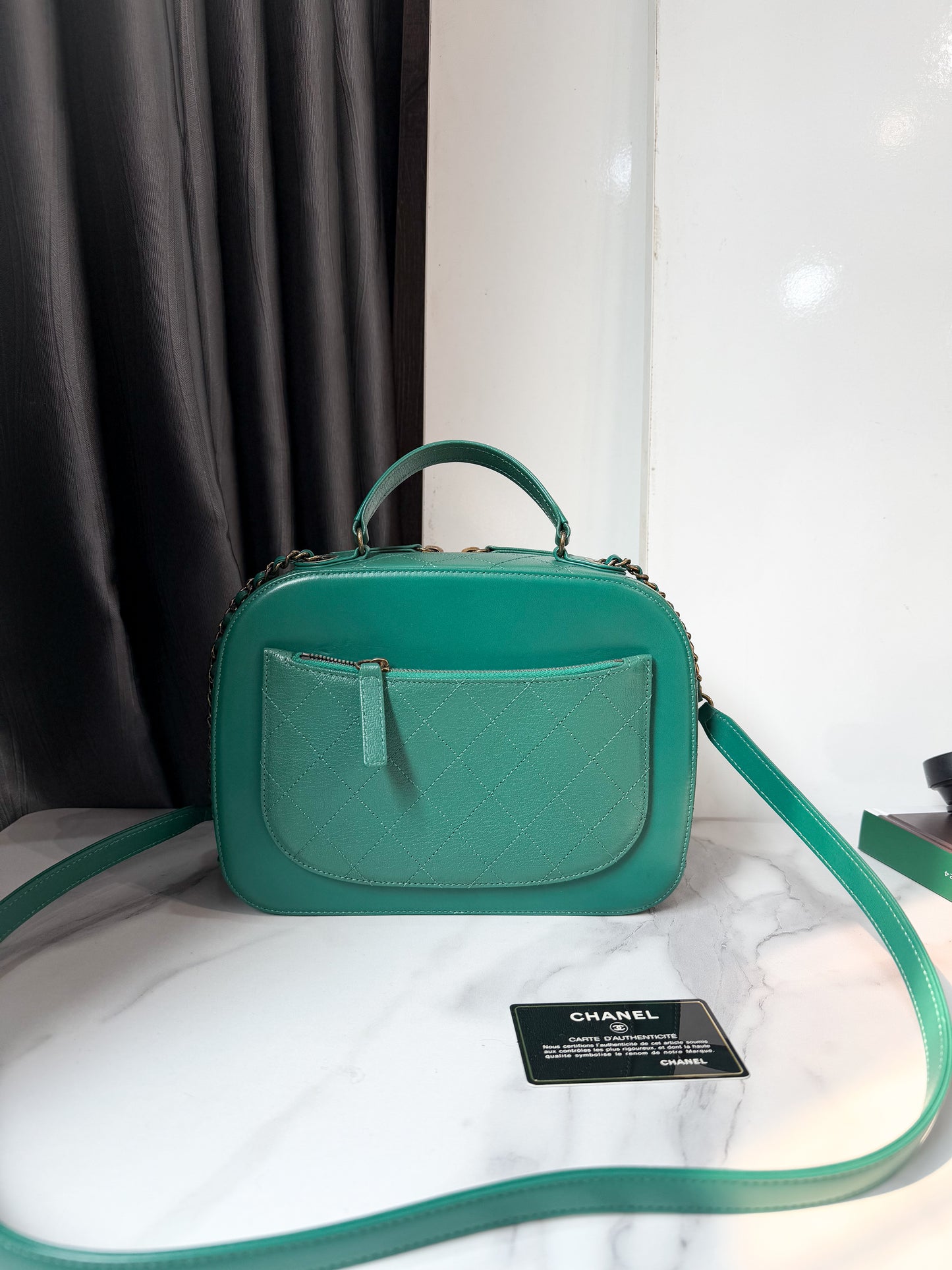 Chanel Vanity Xanh