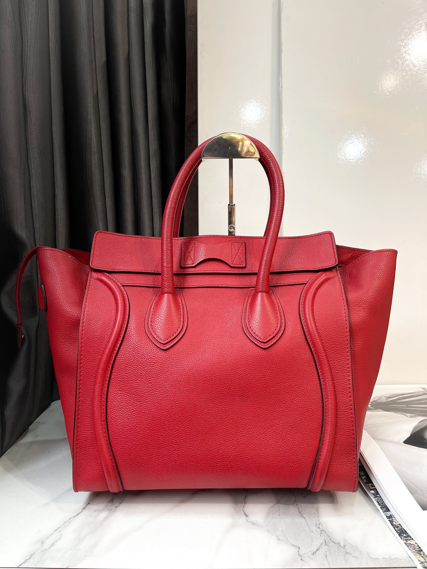 Celine Luggage Đỏ
