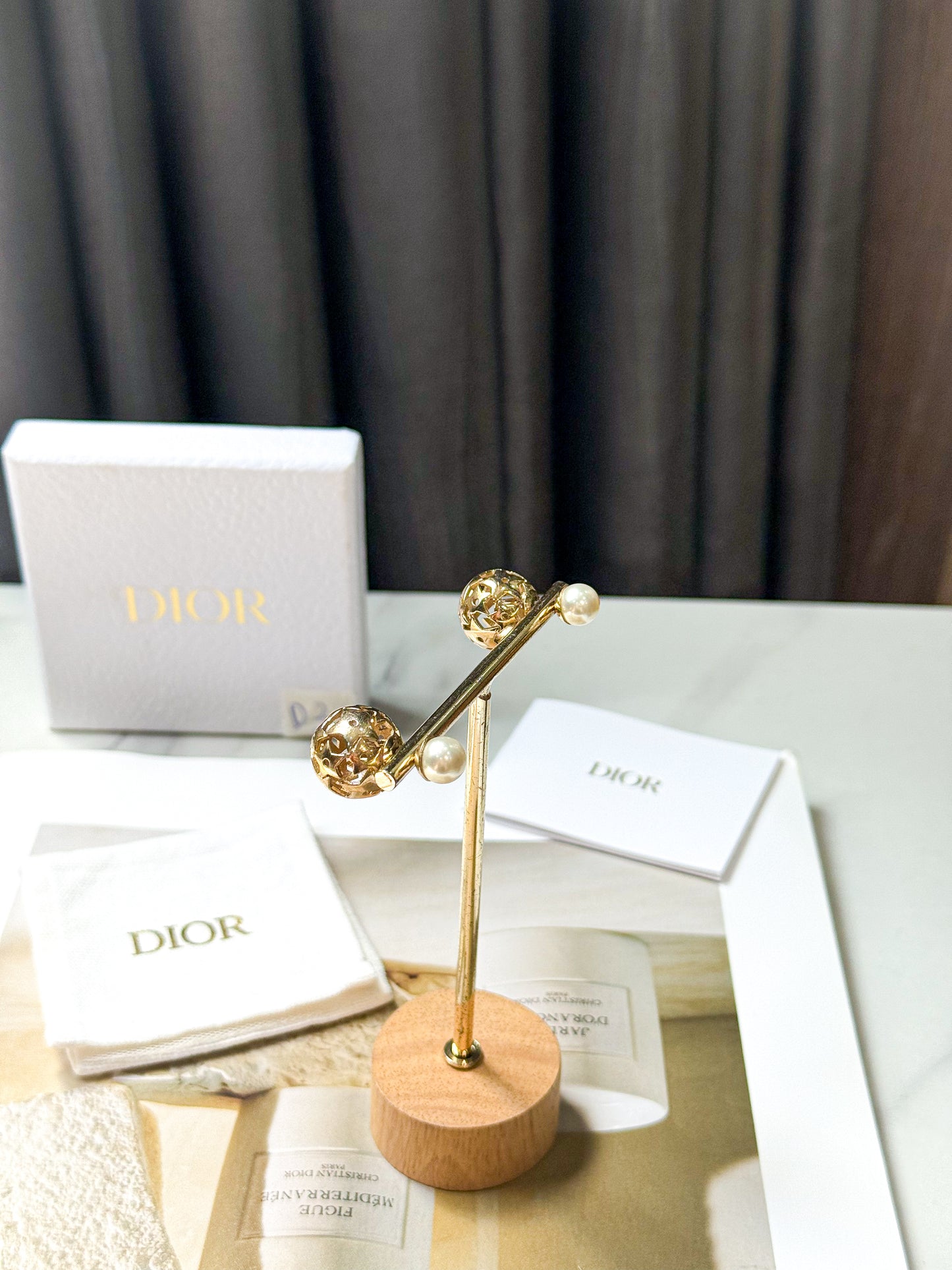 Khuyên Tai Dior Used D3