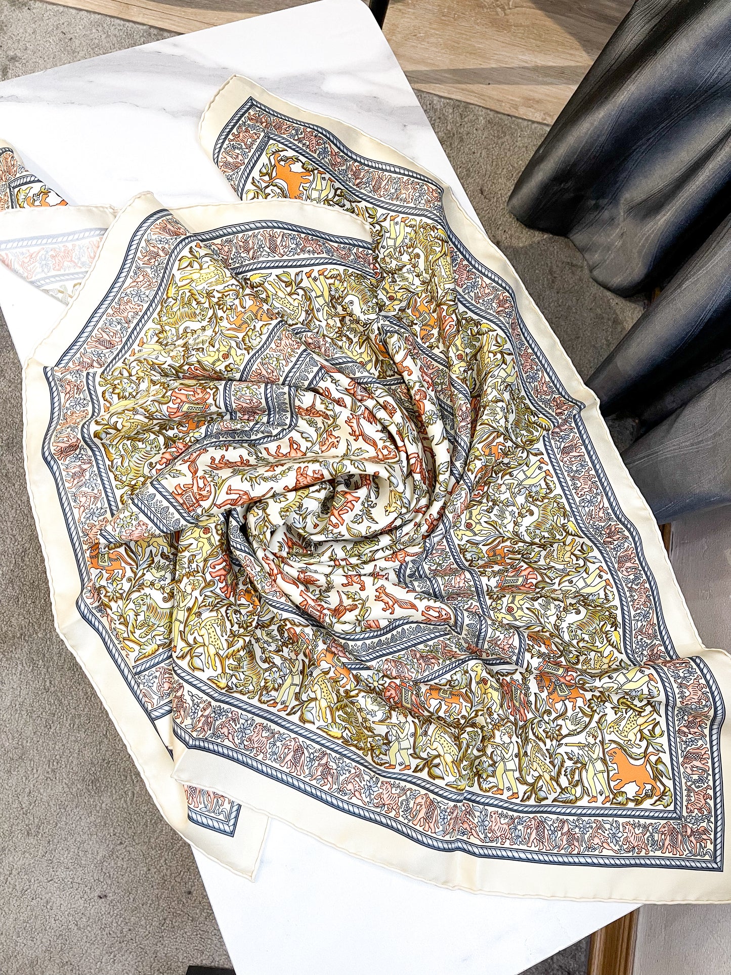 Khăn Lụa Hermes