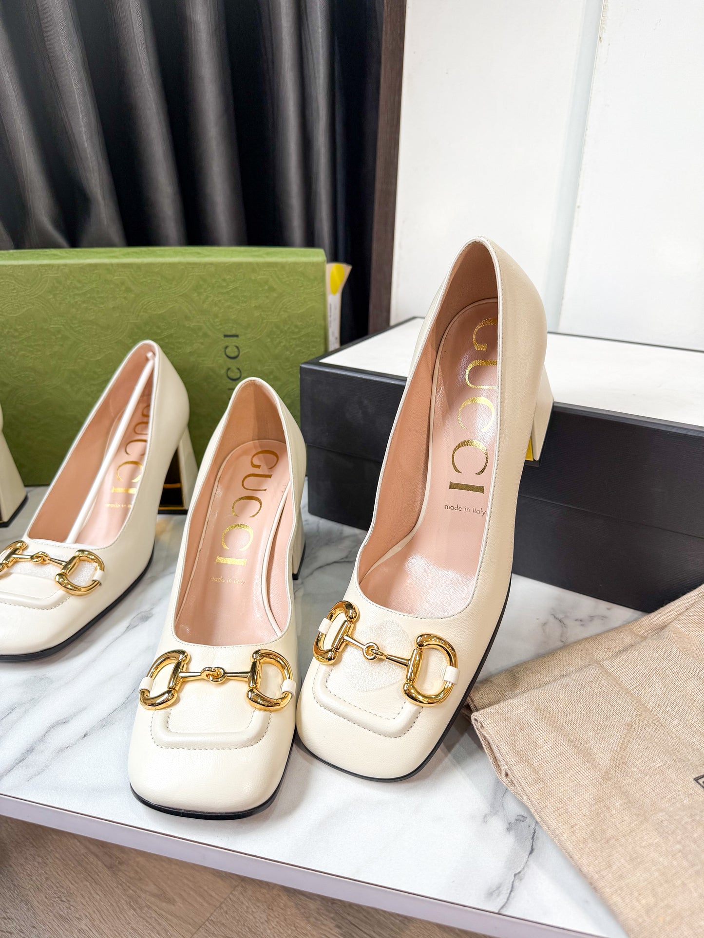 Giày Gucci Trắng New Size 39-39.5