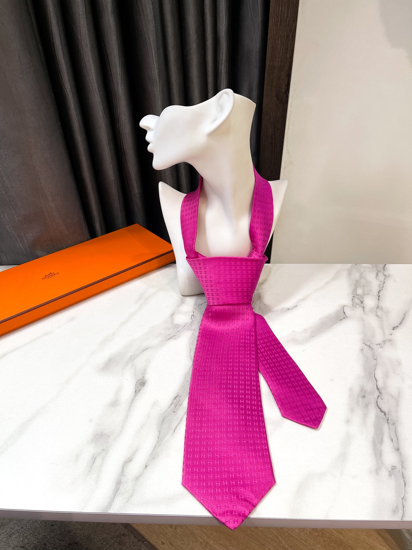 Cà Vạt Hermes New