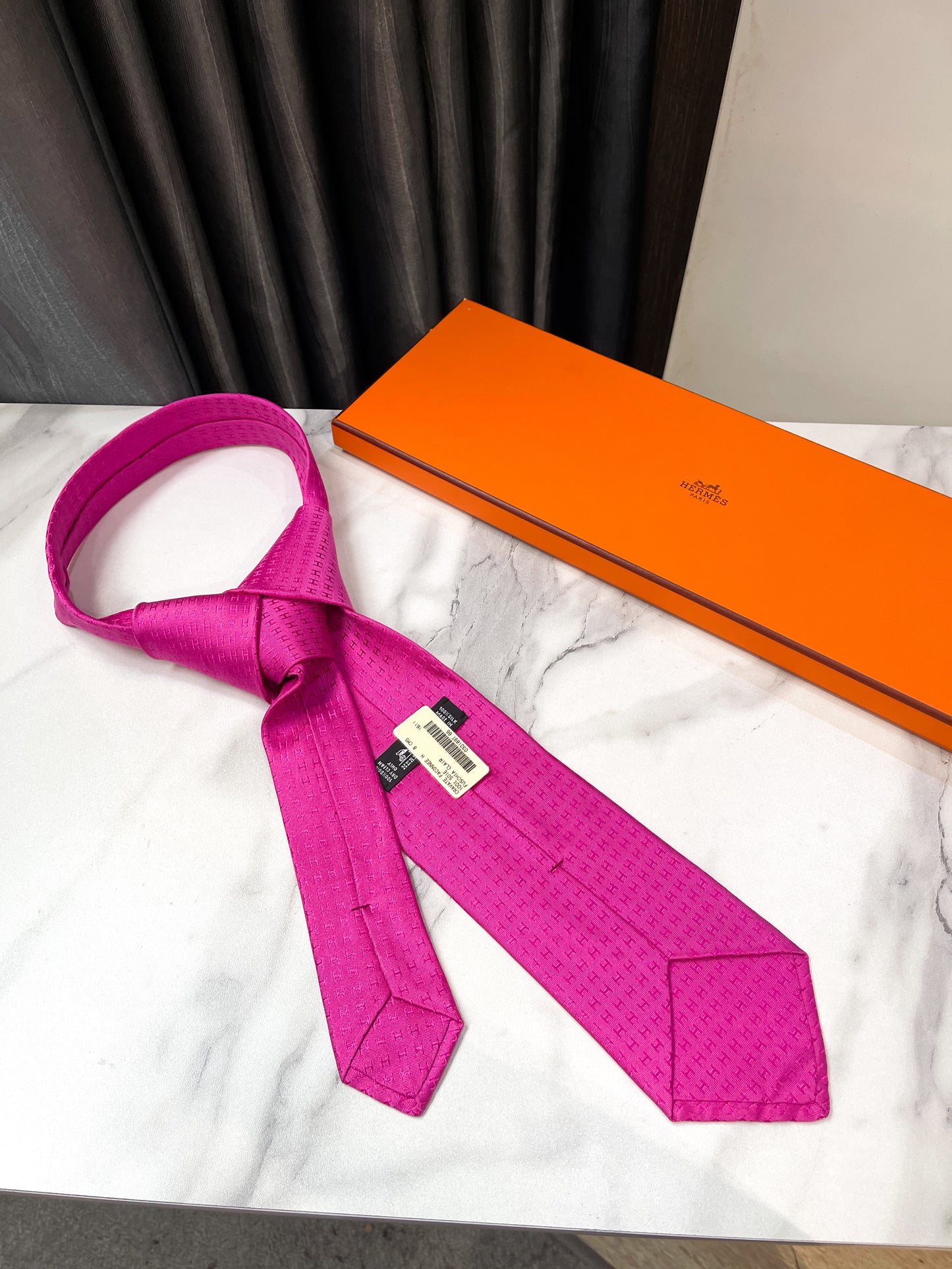 Cà Vạt Hermes New