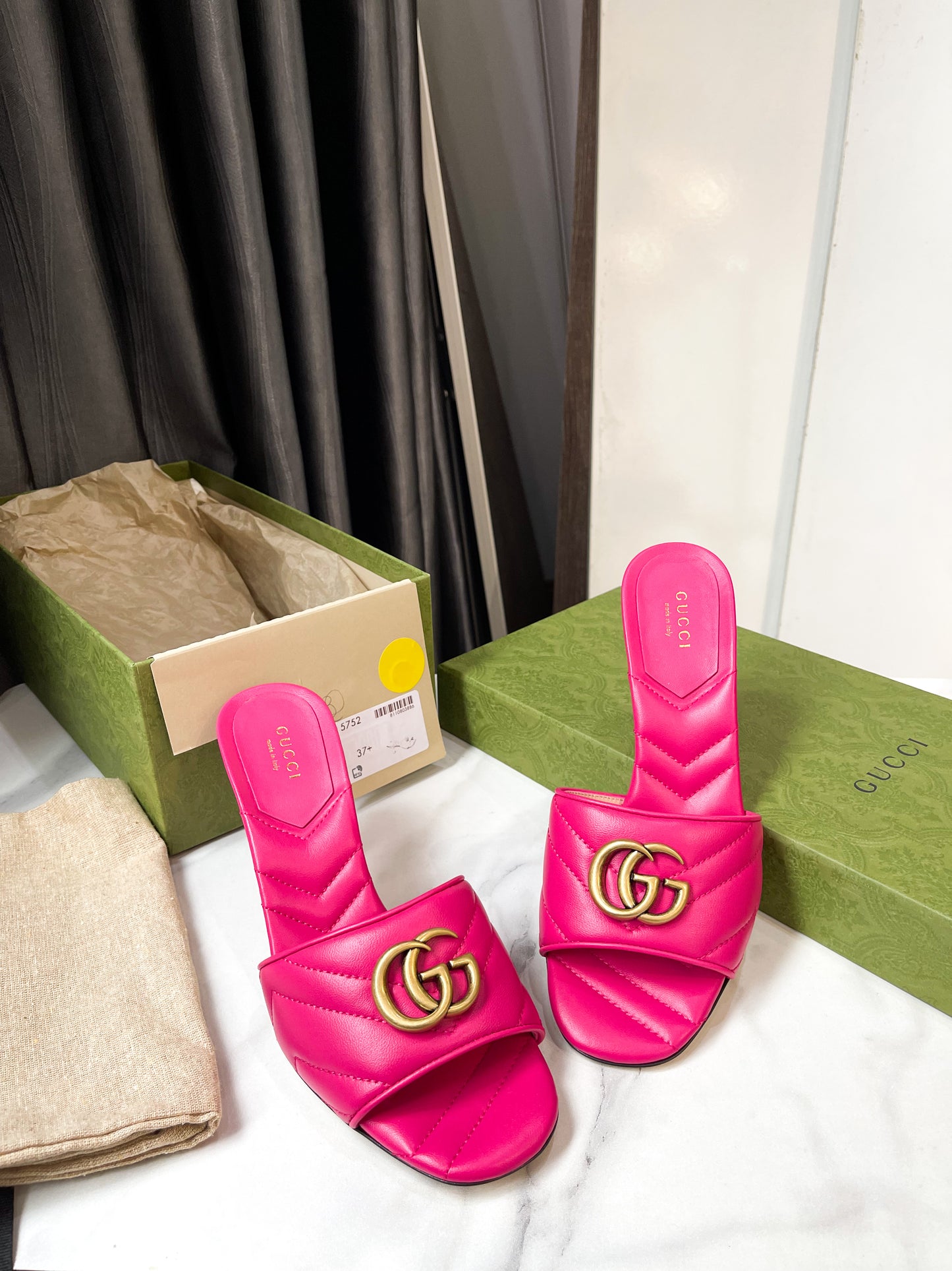 Guốc Gucci Hồng New Size 37.5