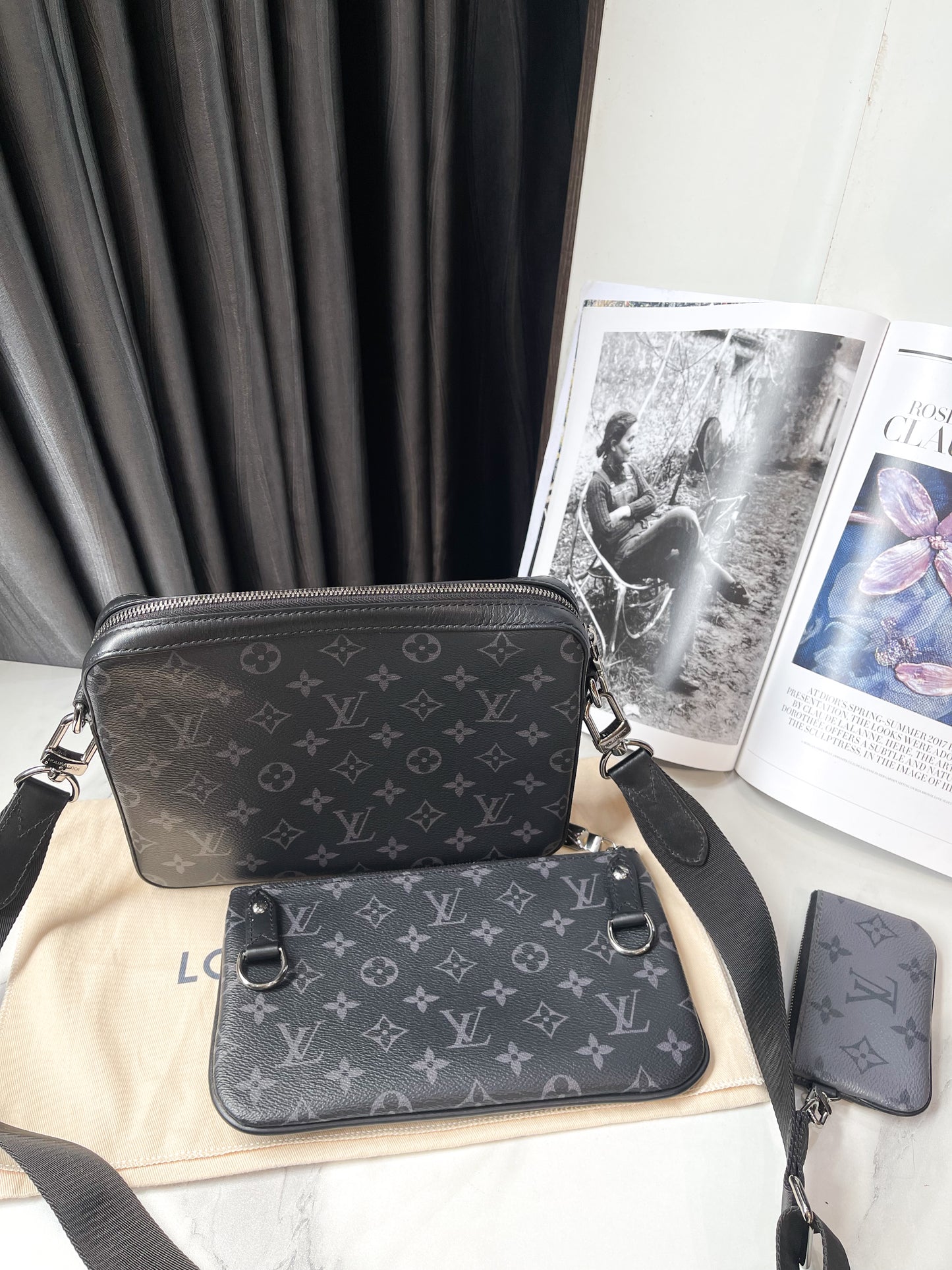 LV Trio Messenger