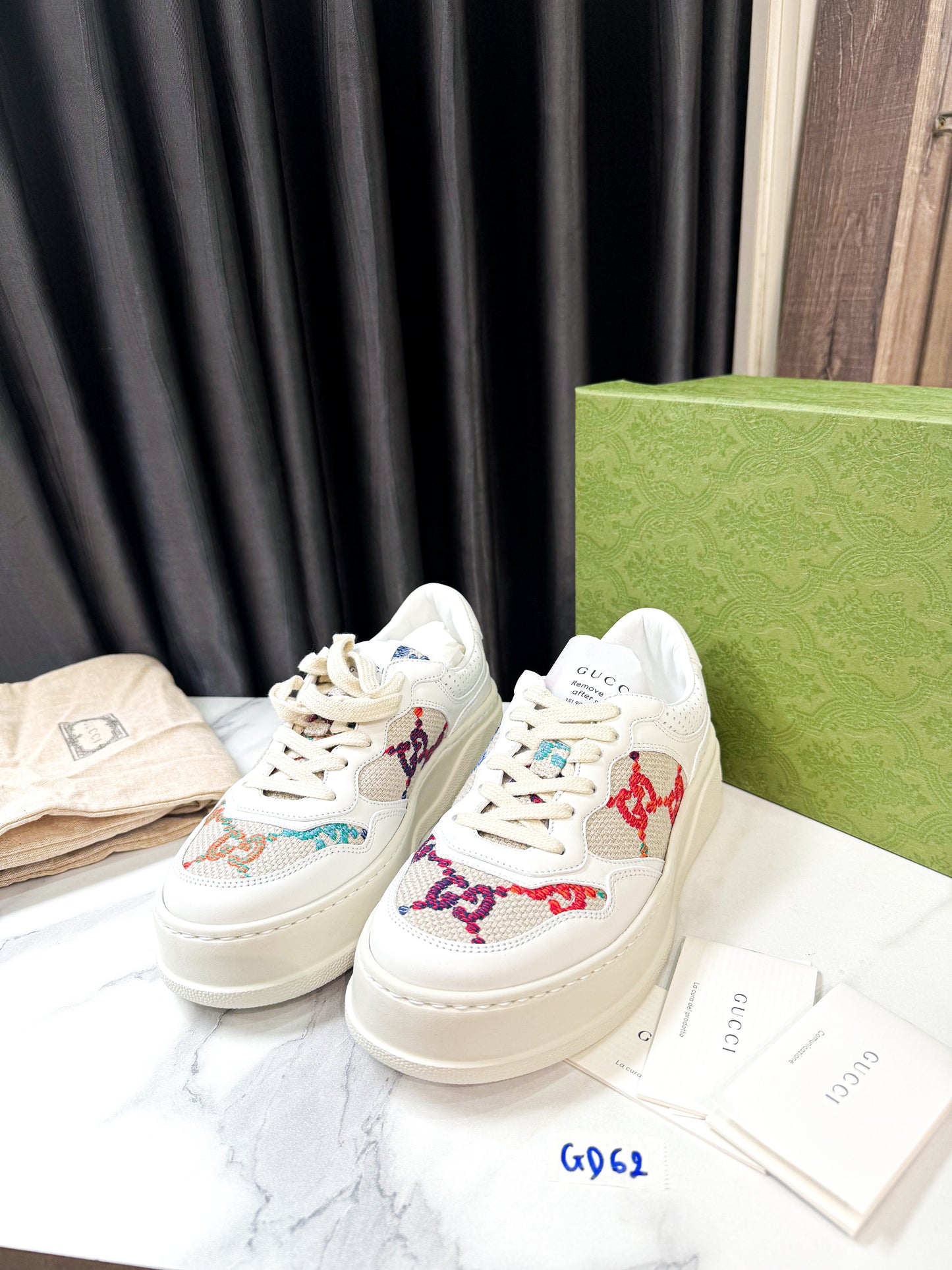 Giày Gucci Logo Màu New Size 37.5 GD62