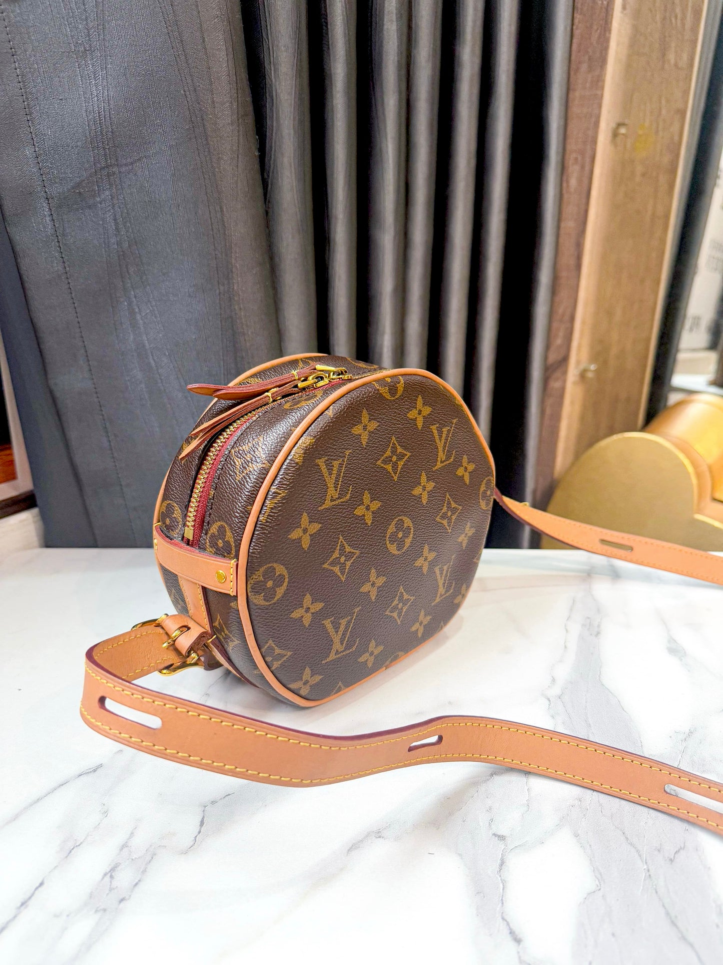 LV Boite Mono