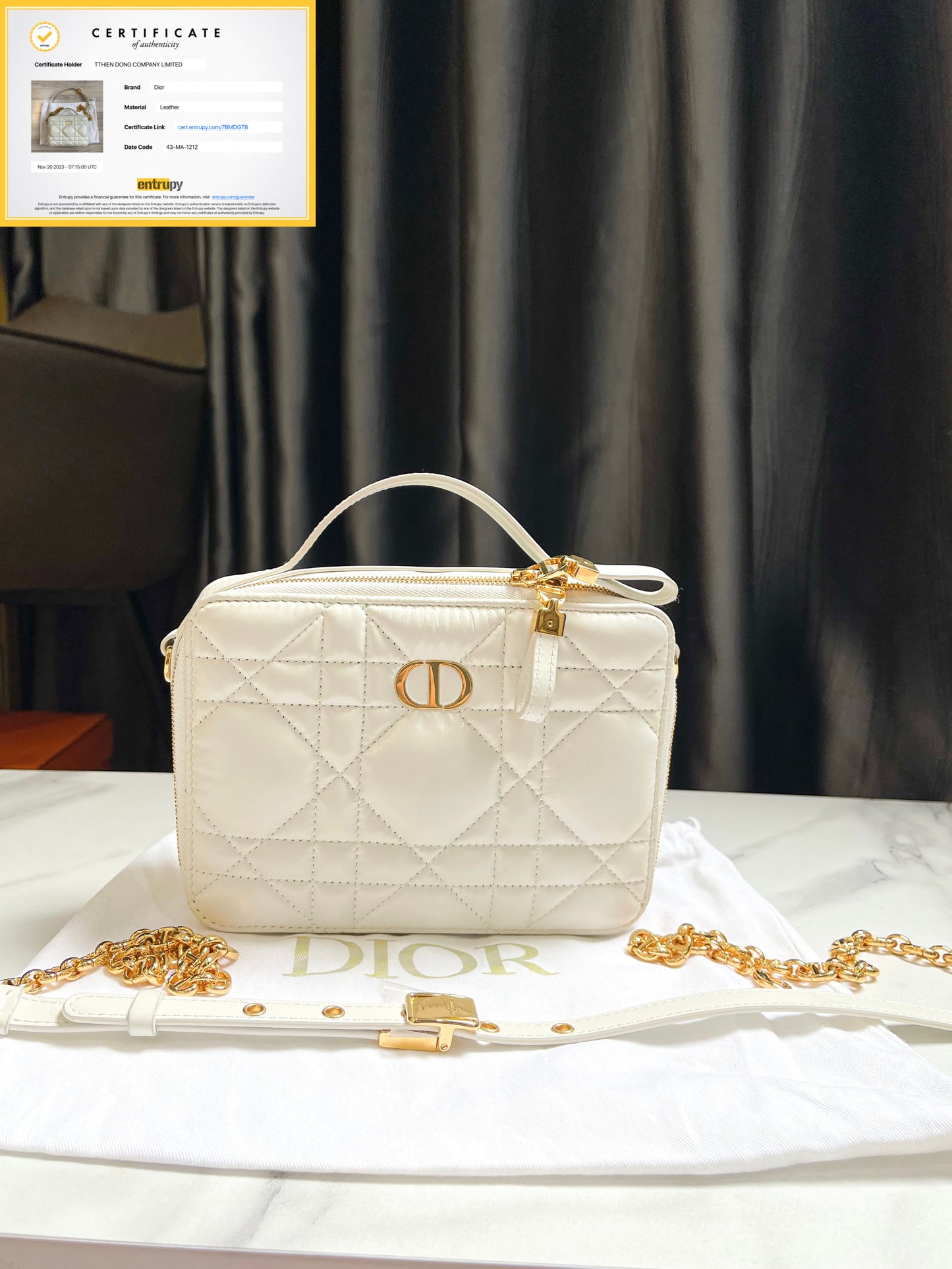 Dior Caro Trắng