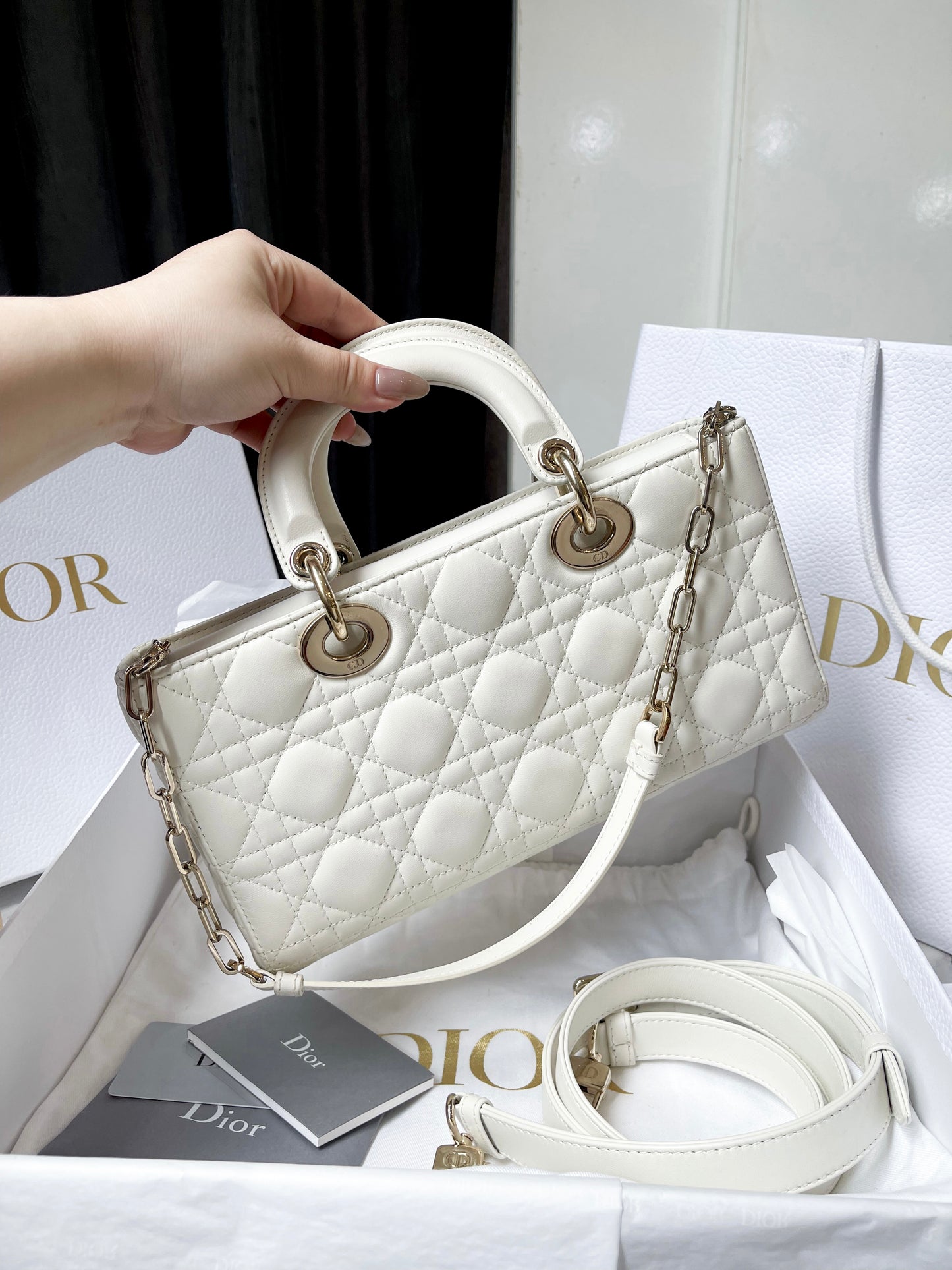 Dior D Joy M Trắng