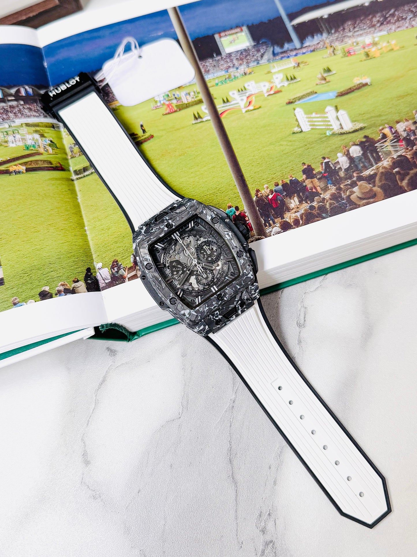 Đồng Hồ Hublot Spirit Of Bigbang Carbon White Limited 100pcs