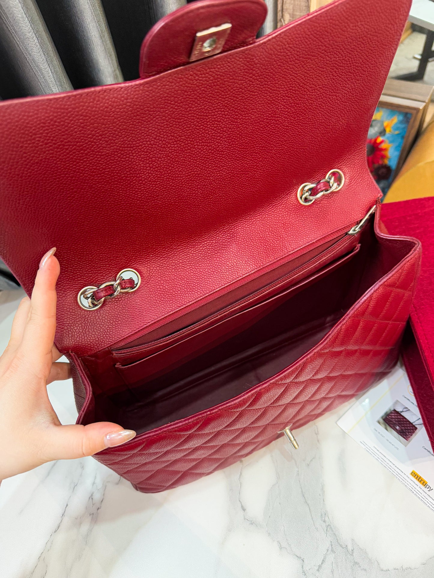 A Chanel Classic Jumbo