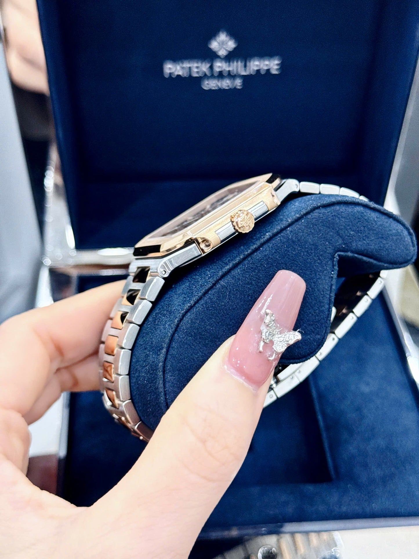 Đồng Hồ Patek Philippe Cubitus 5821/1AR-001
