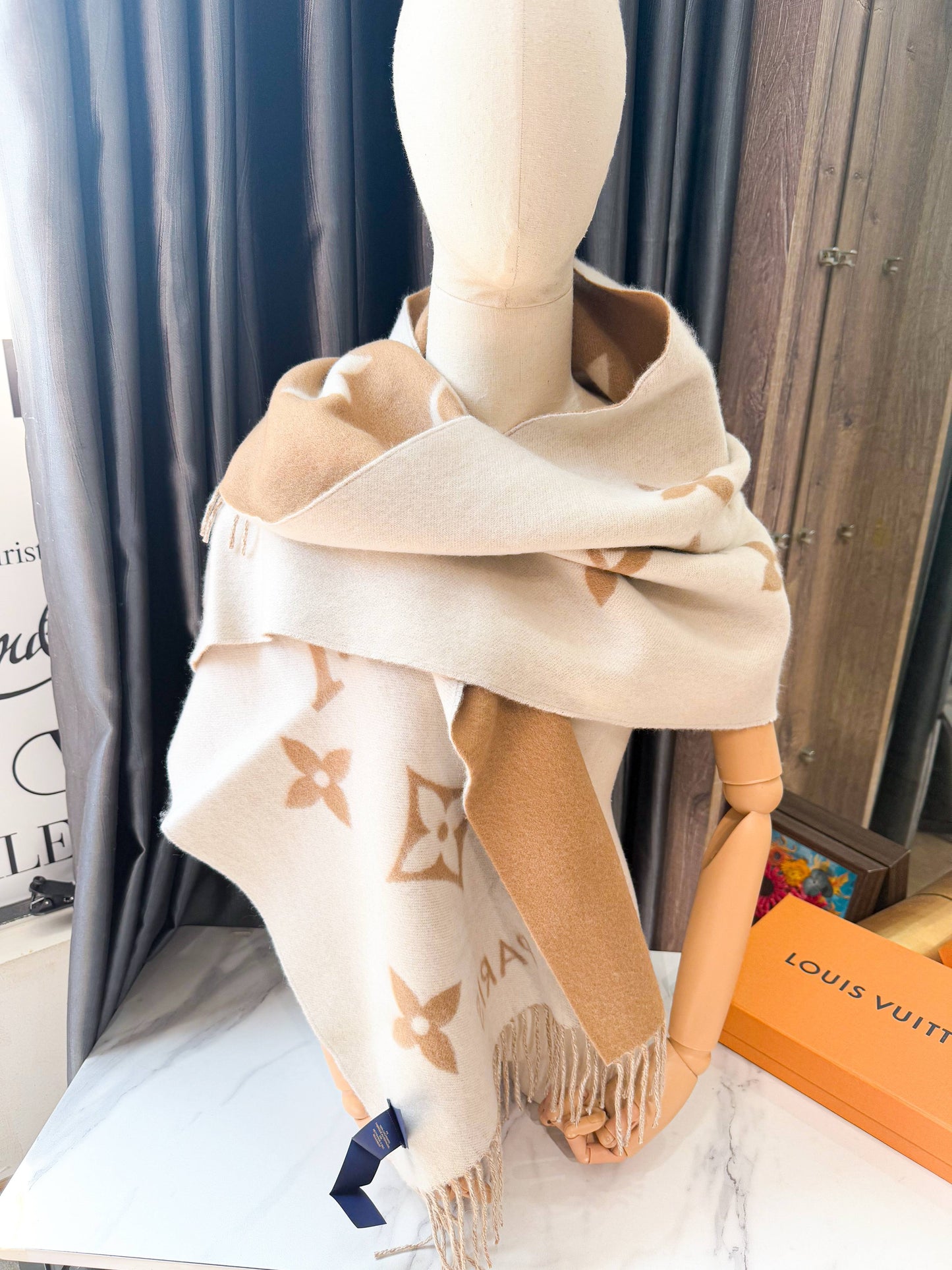 Khăn LV Cashmere Begie Nâu New 12/5
