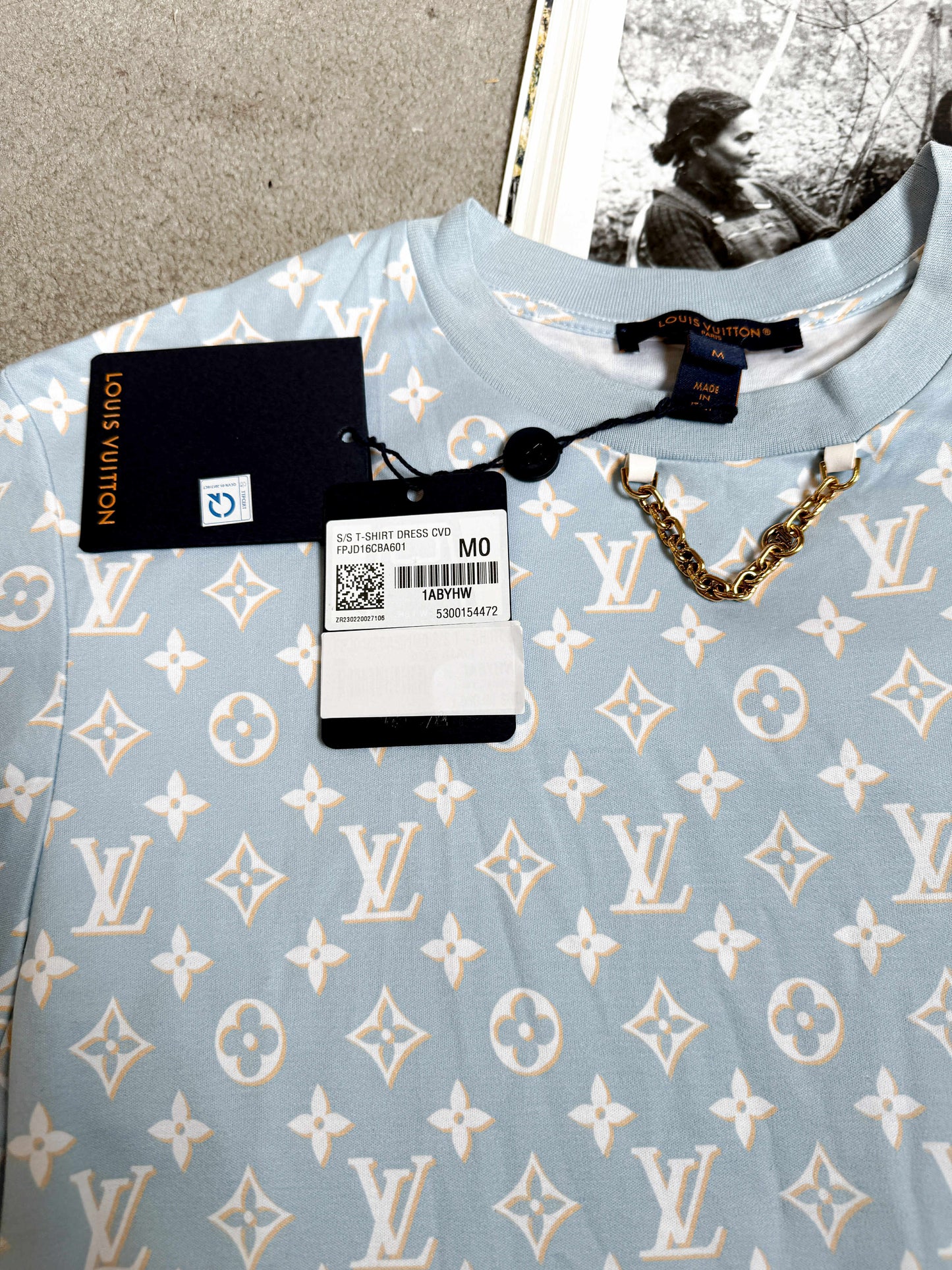 Váy LV New Size M