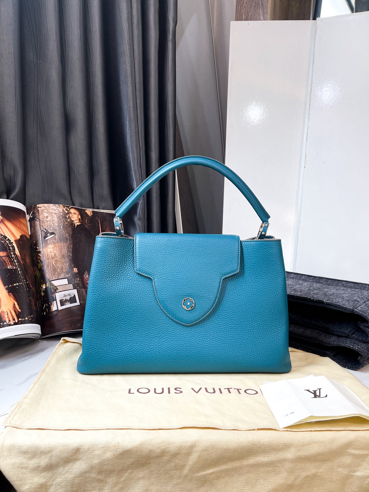 A LV Capucines Xanh