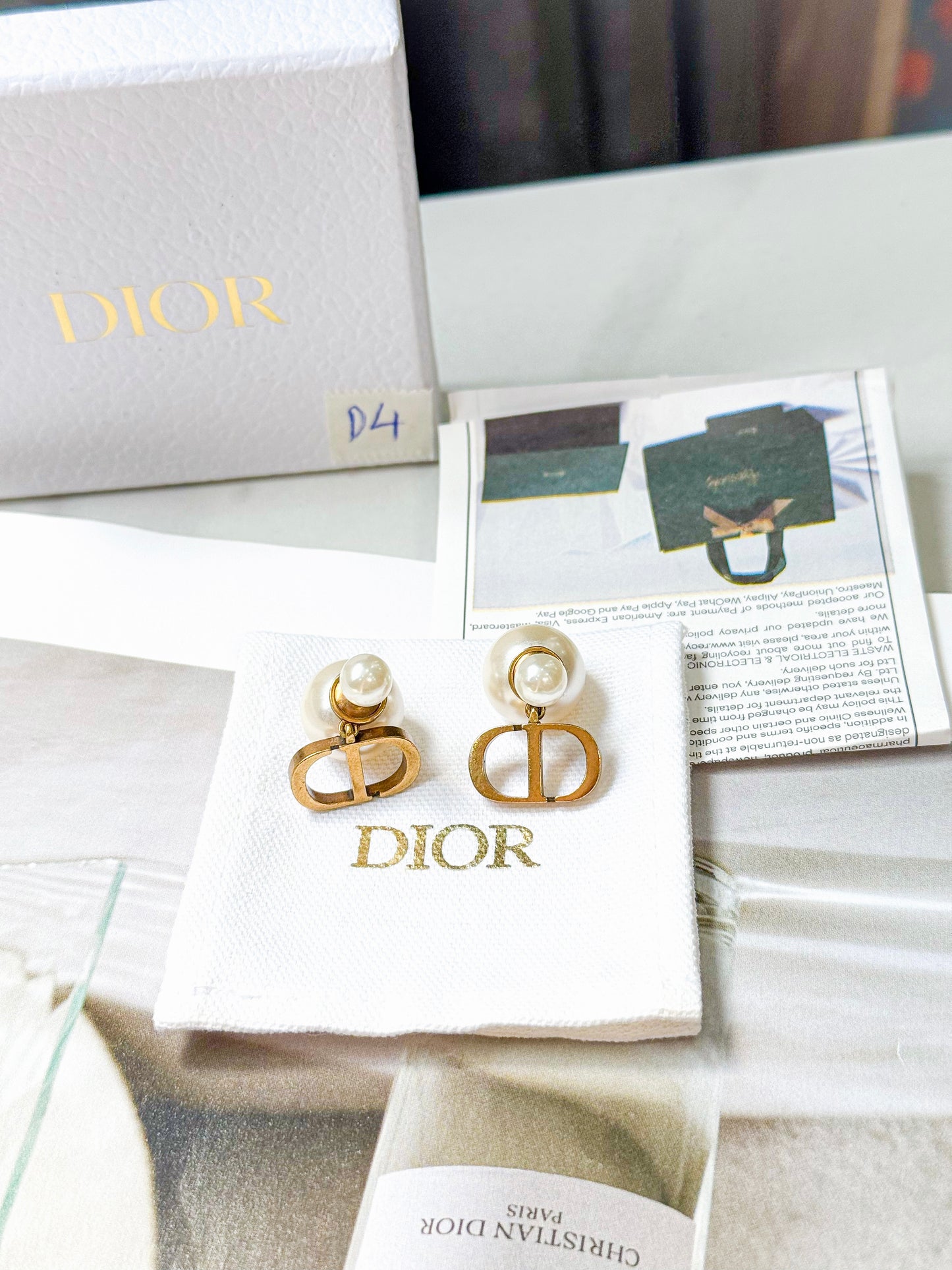 Khuyên Tai Dior Used D4