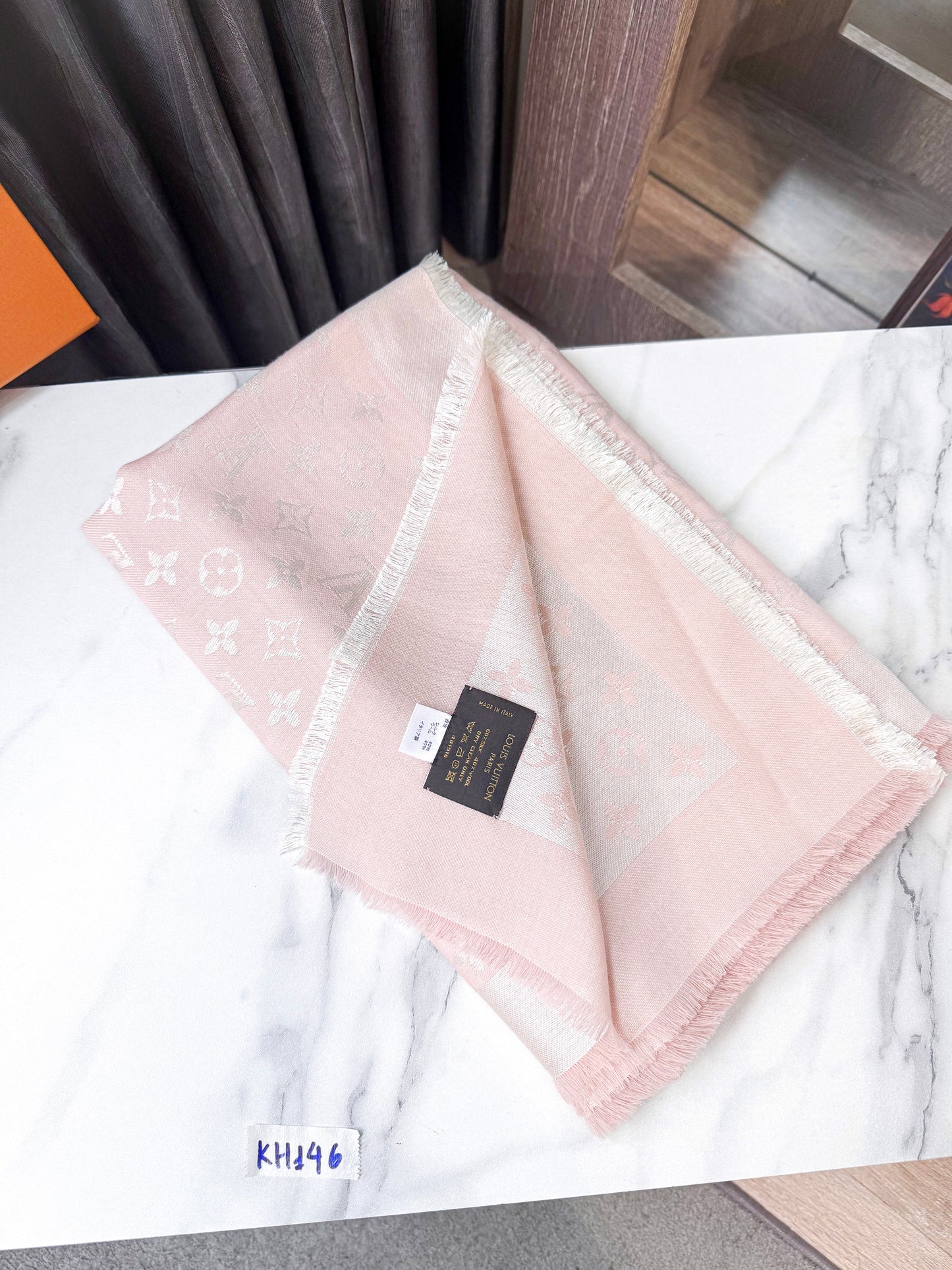 Khăn LV Pink Denim KH146