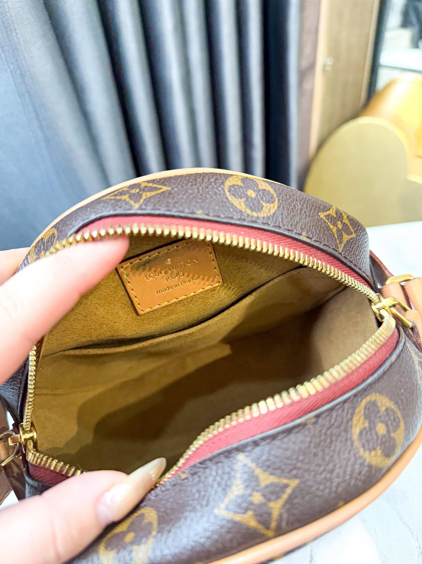 LV Boite Mono