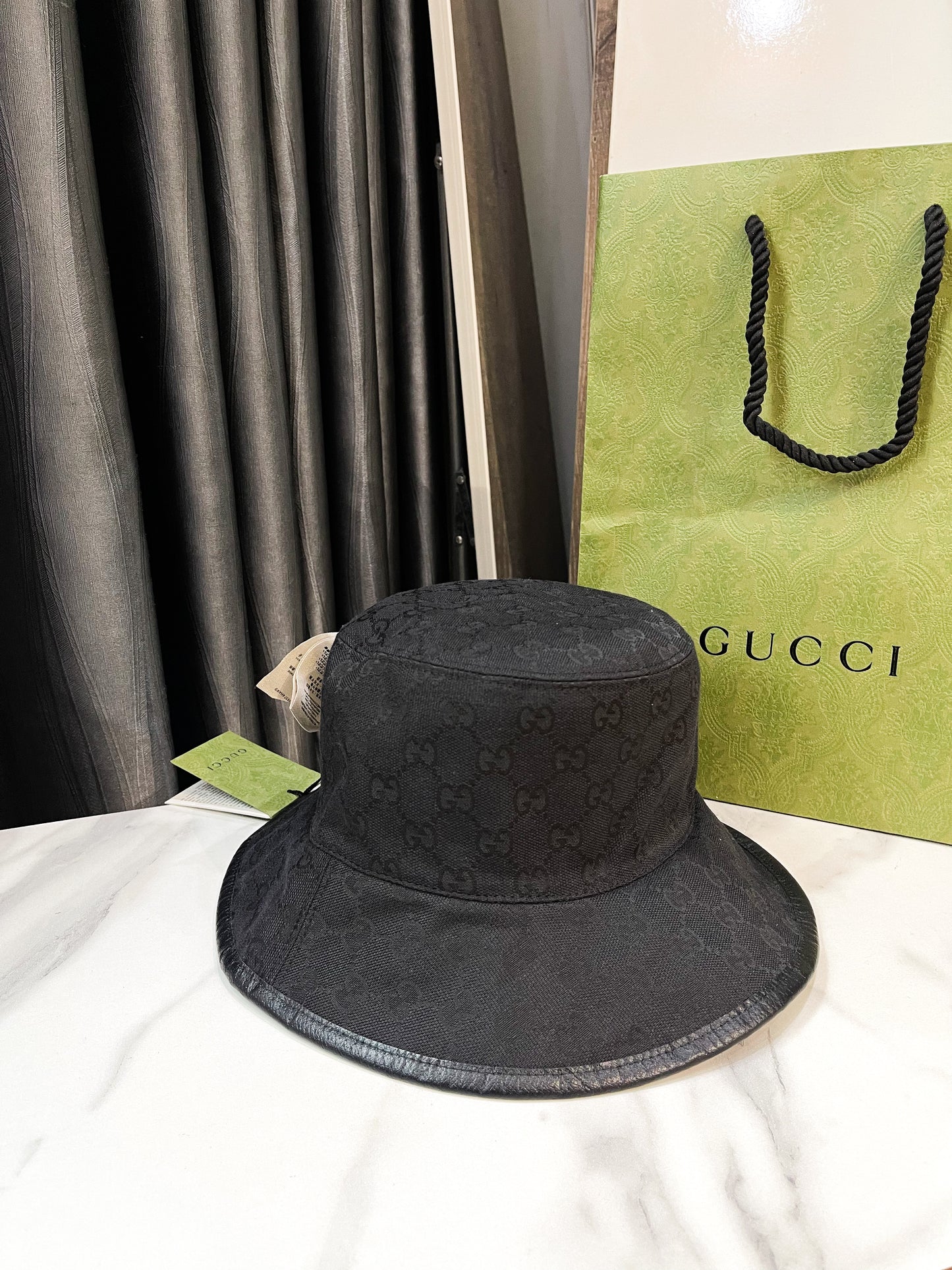 Mũ Gucci Dùng 2 Mặt New