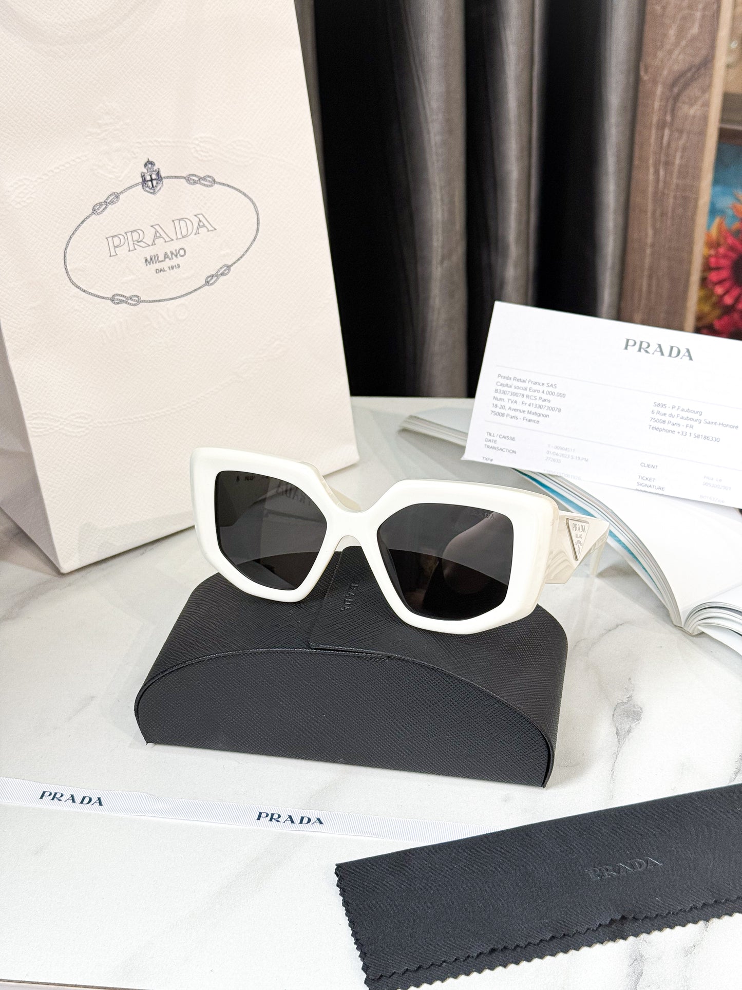 Kính Prada Used Trắng