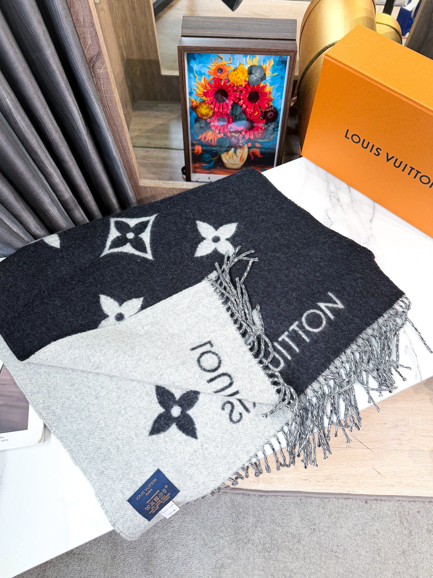 Khăn LV Cashmere Đen Ghi 3/3