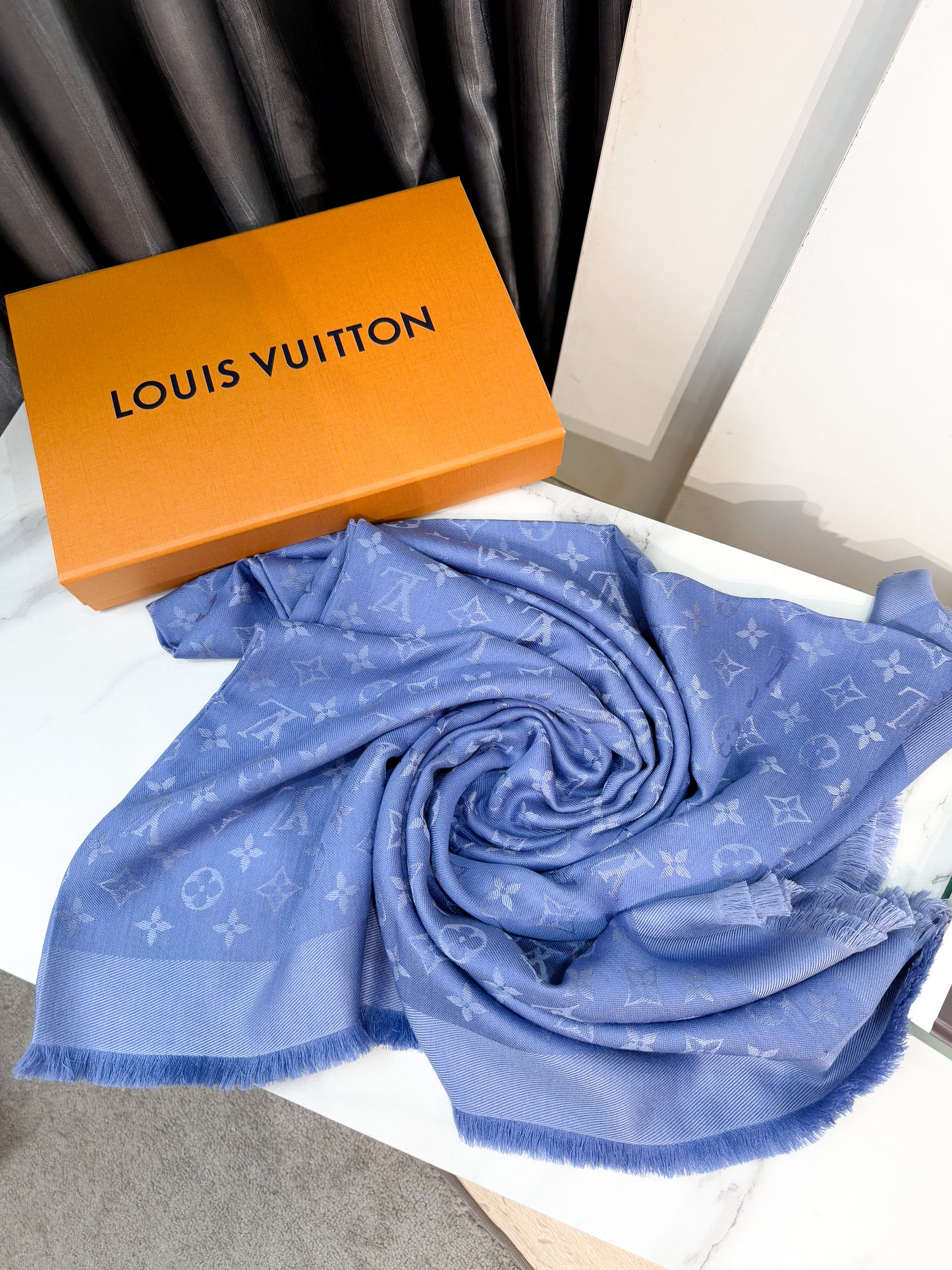 Khăn LV Xanh Khổ 140x140