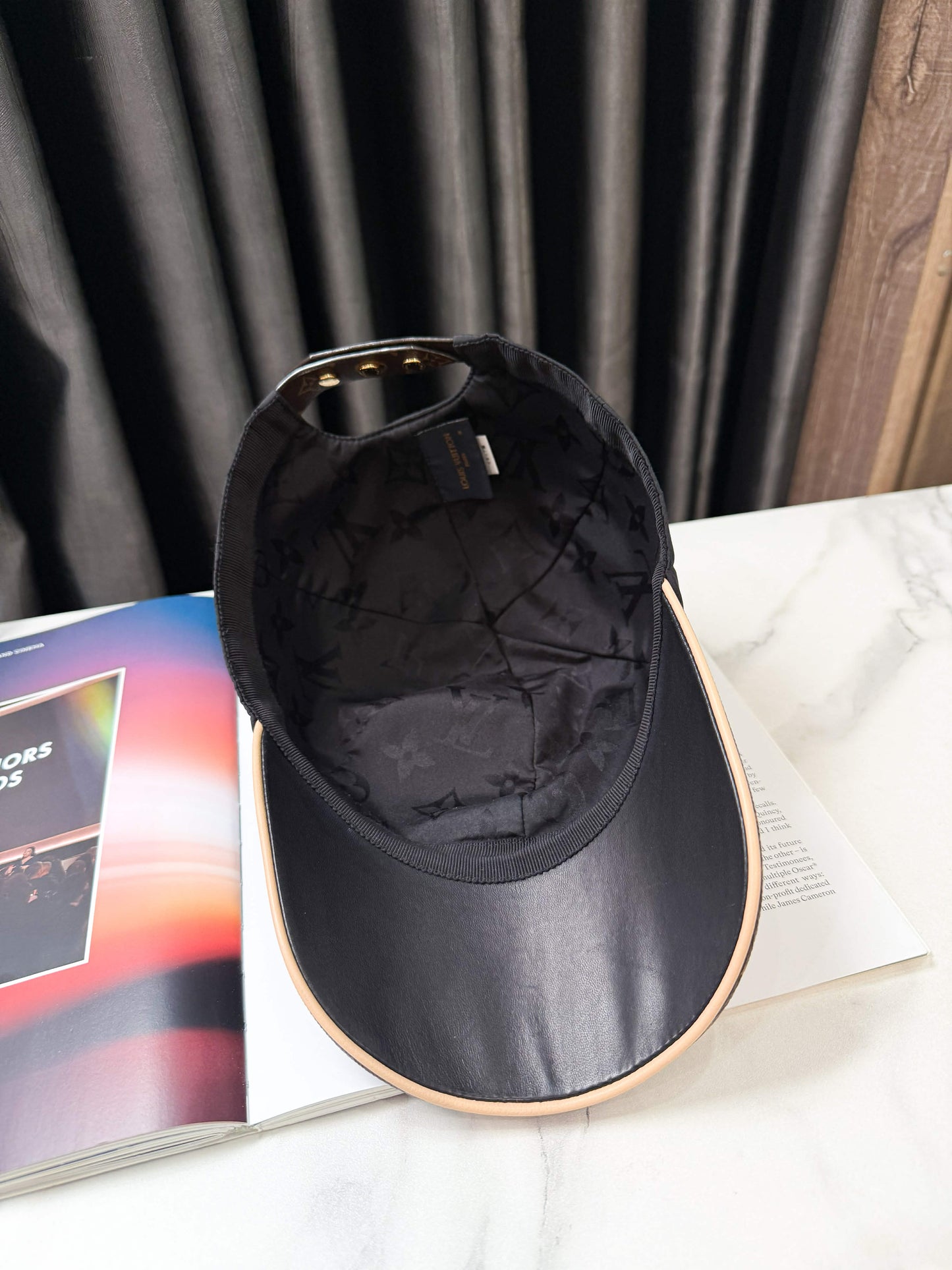 Mũ LV Hàng Trưng Bày Size M