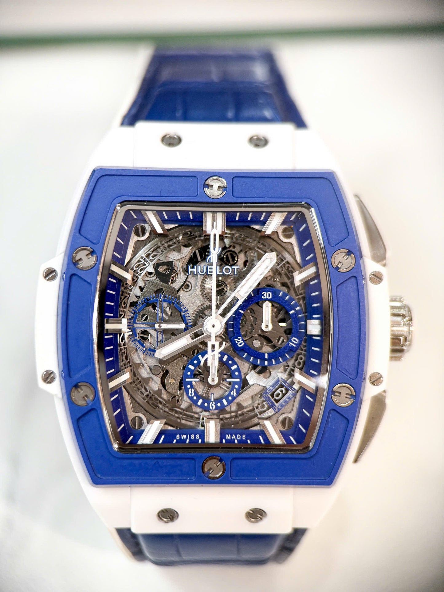 Đồng Hồ Hublot Spirit Of Bigbang White Blue Ceramic 42mm Limited 20pcs