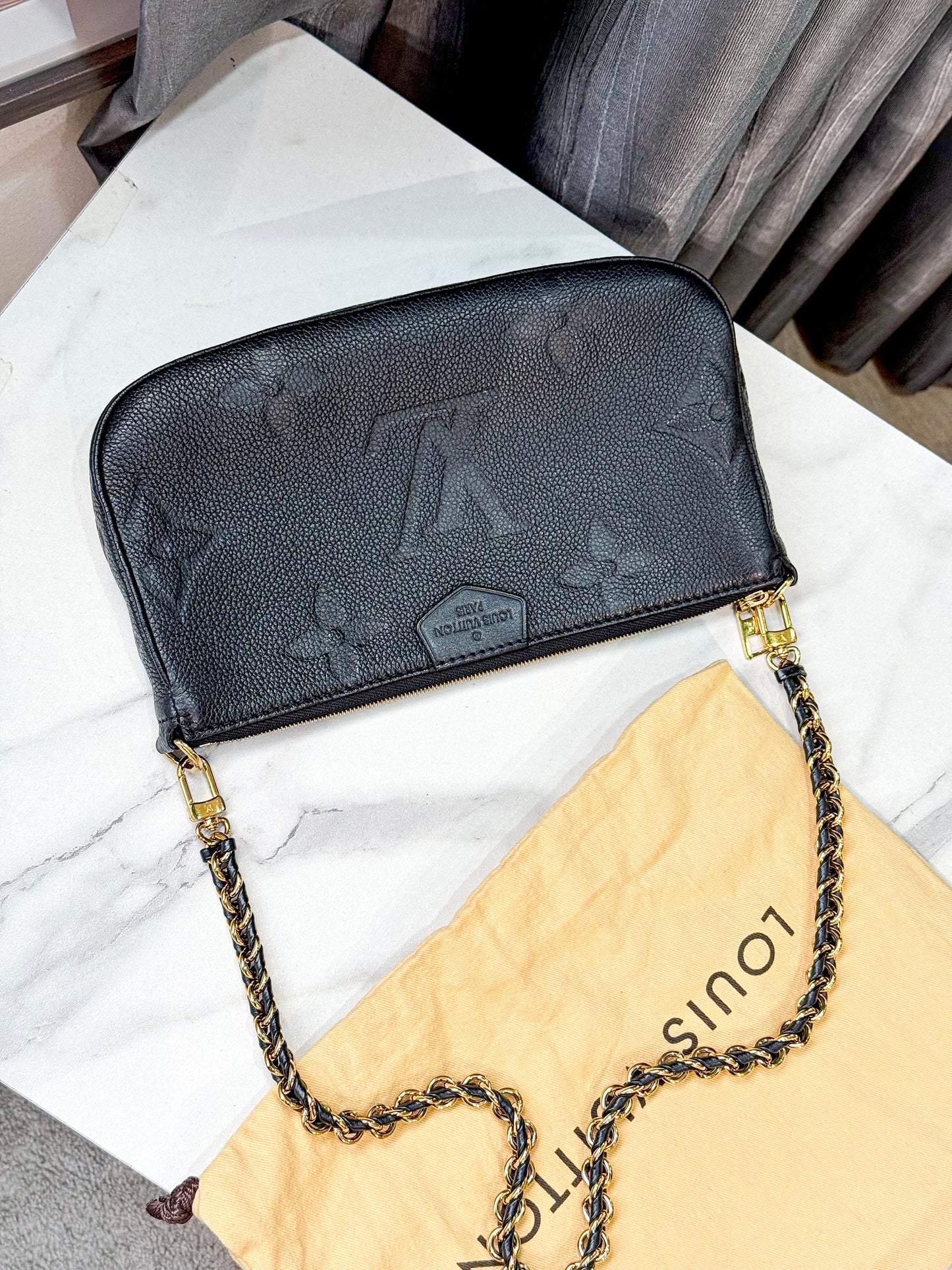 A LV Da Bê Trong Set Multi Pochette