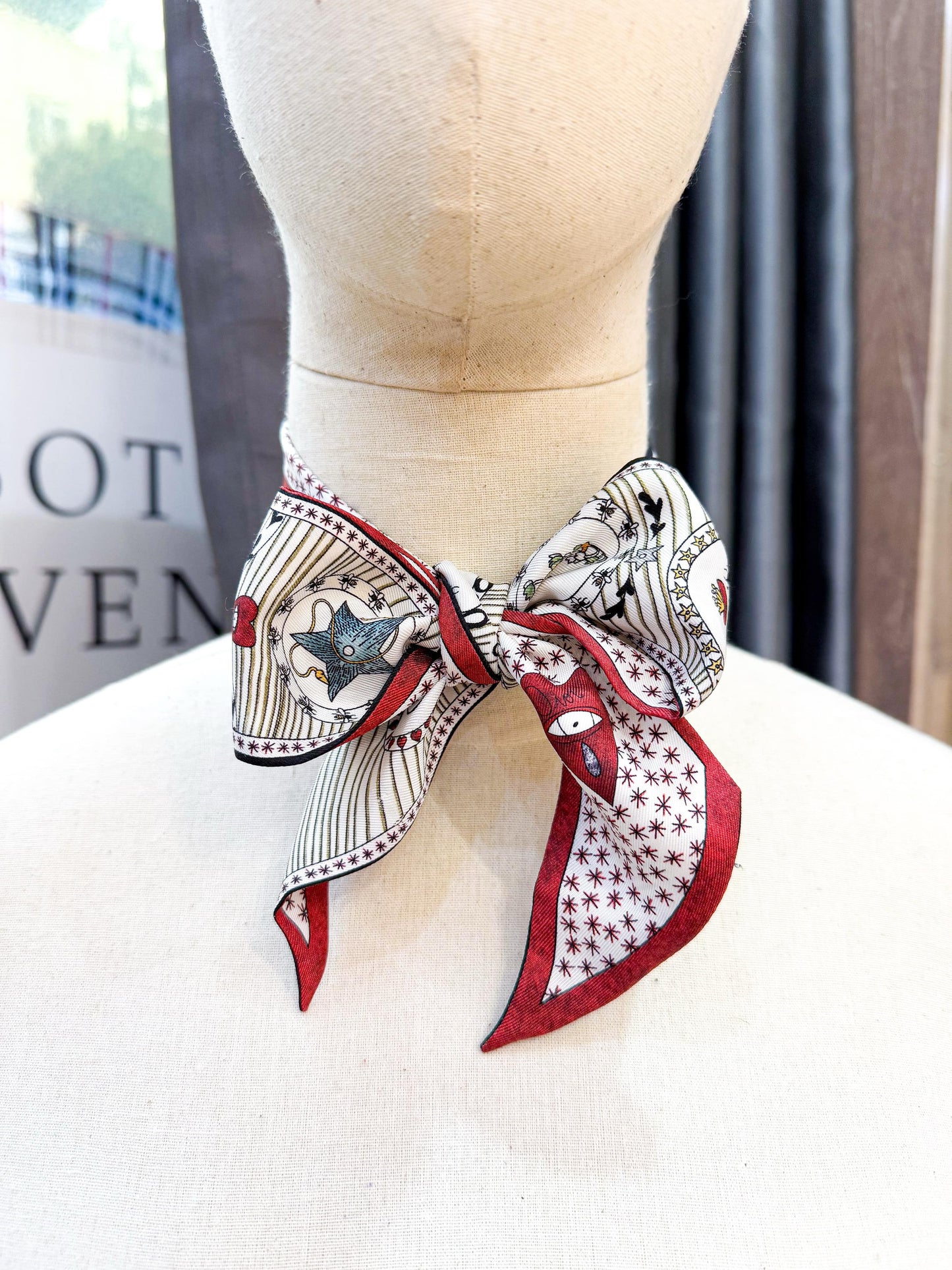 Khăn Twilly Dior Used